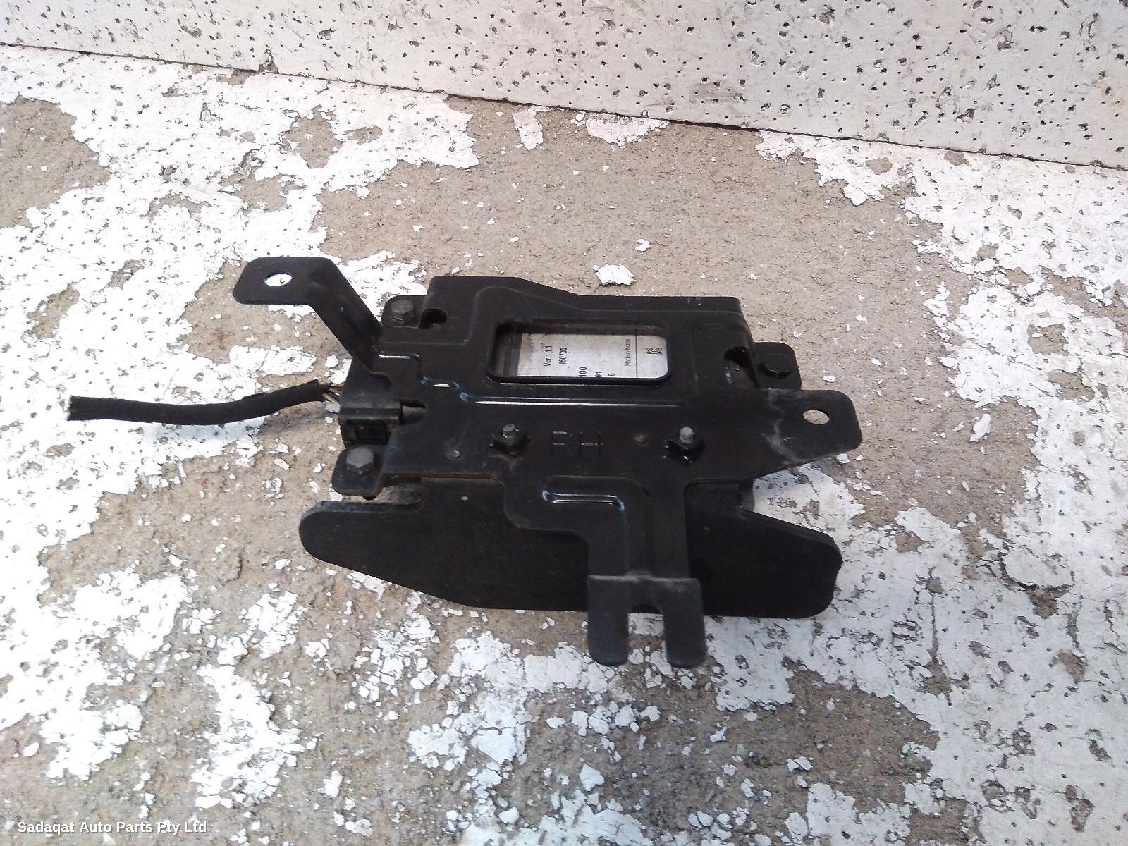 Hyundai Genesis Misc Switch/relay