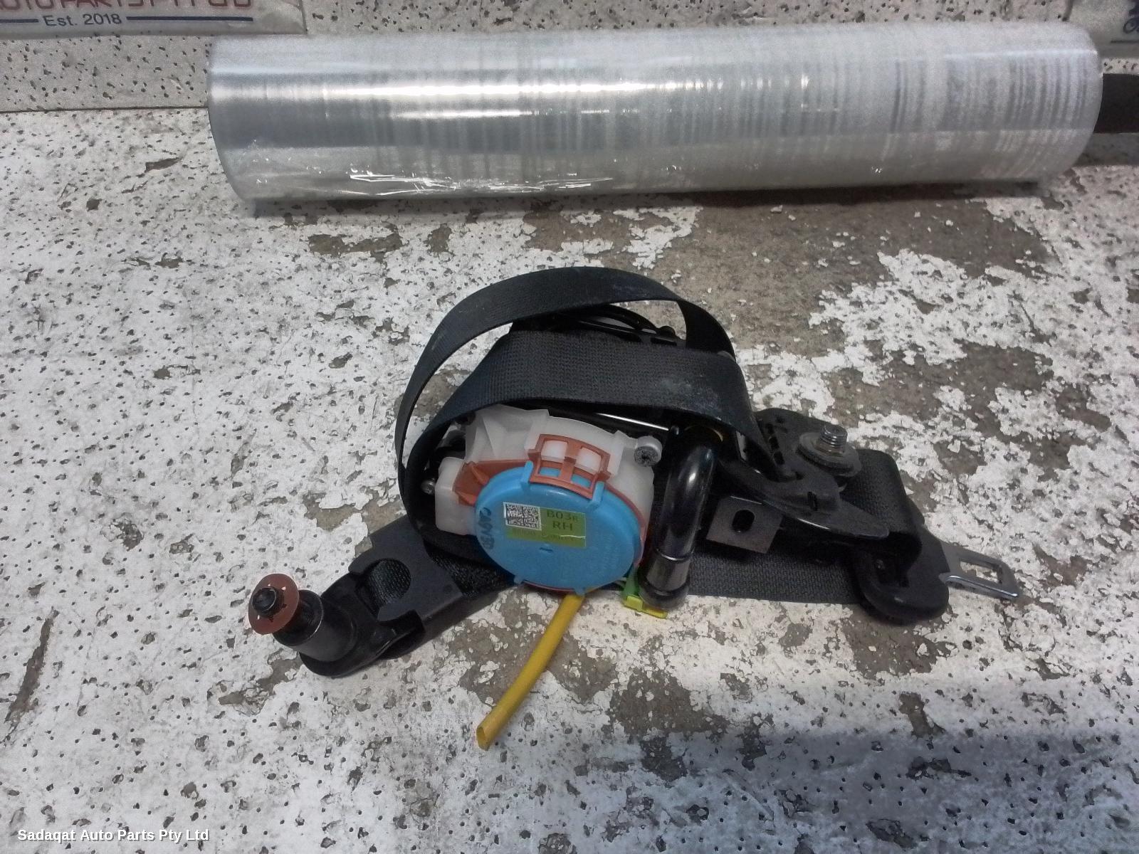 Hyundai Kona Seatbelt/stalk