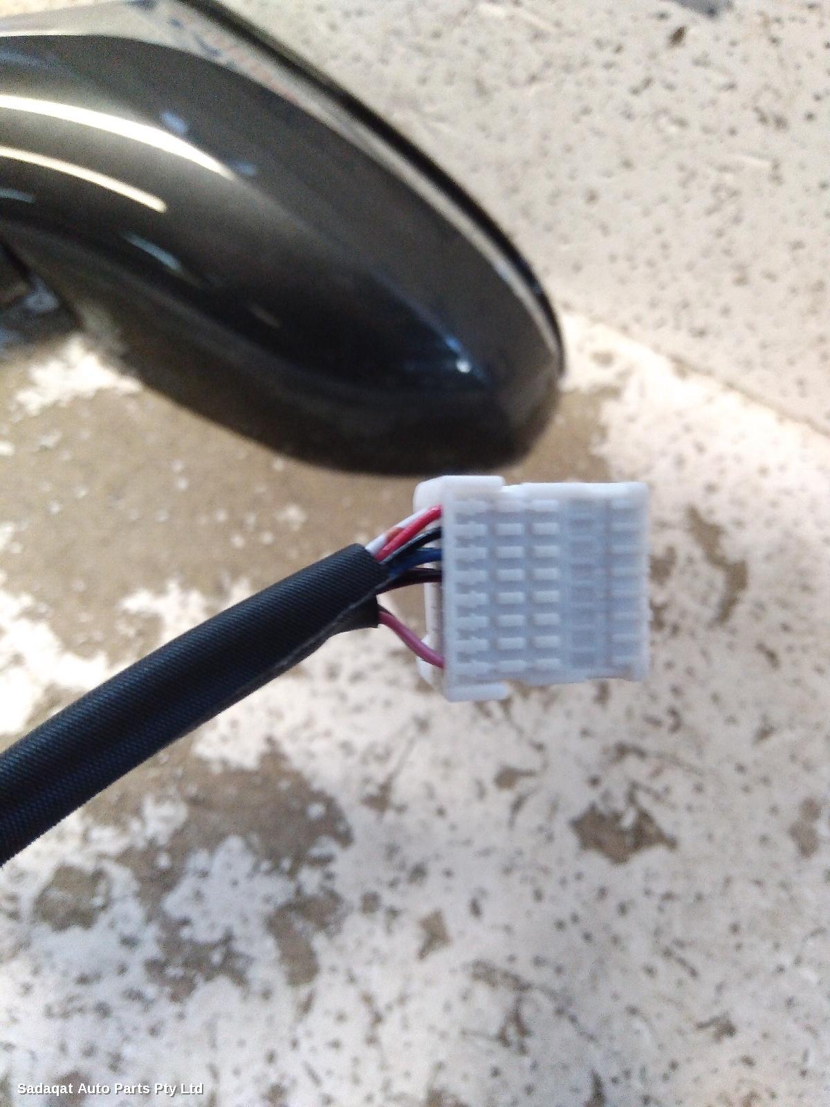 Lexus Es Series (13-) Left Door Mirror