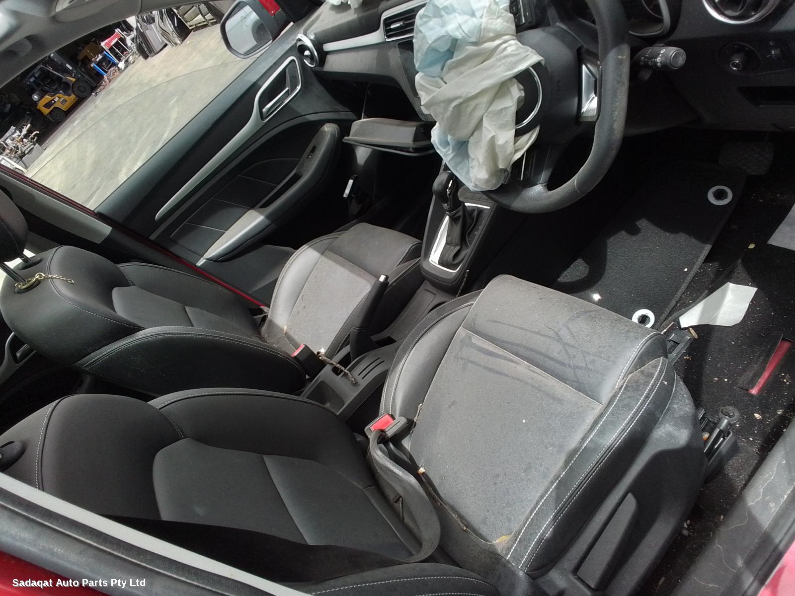 Mg Zs Left Quarter Panel