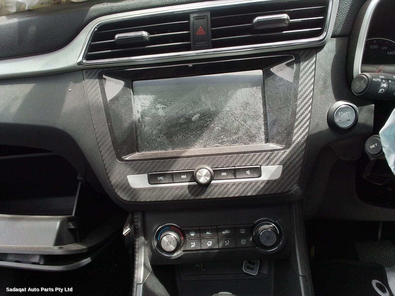 Mg Zs Left Quarter Panel