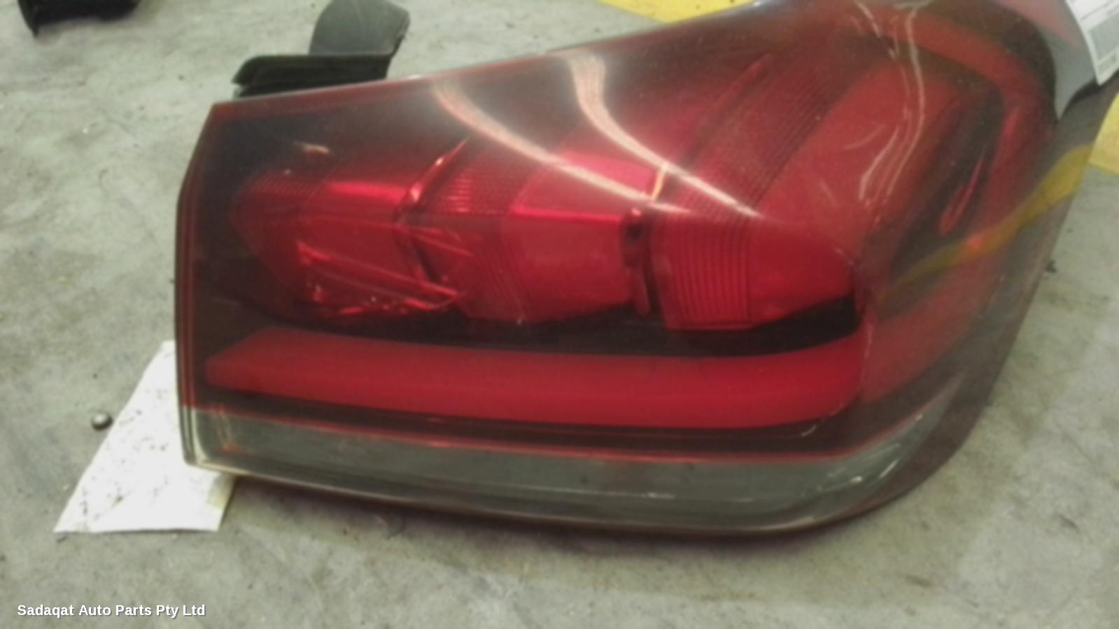 Hyundai Genesis Right Taillight