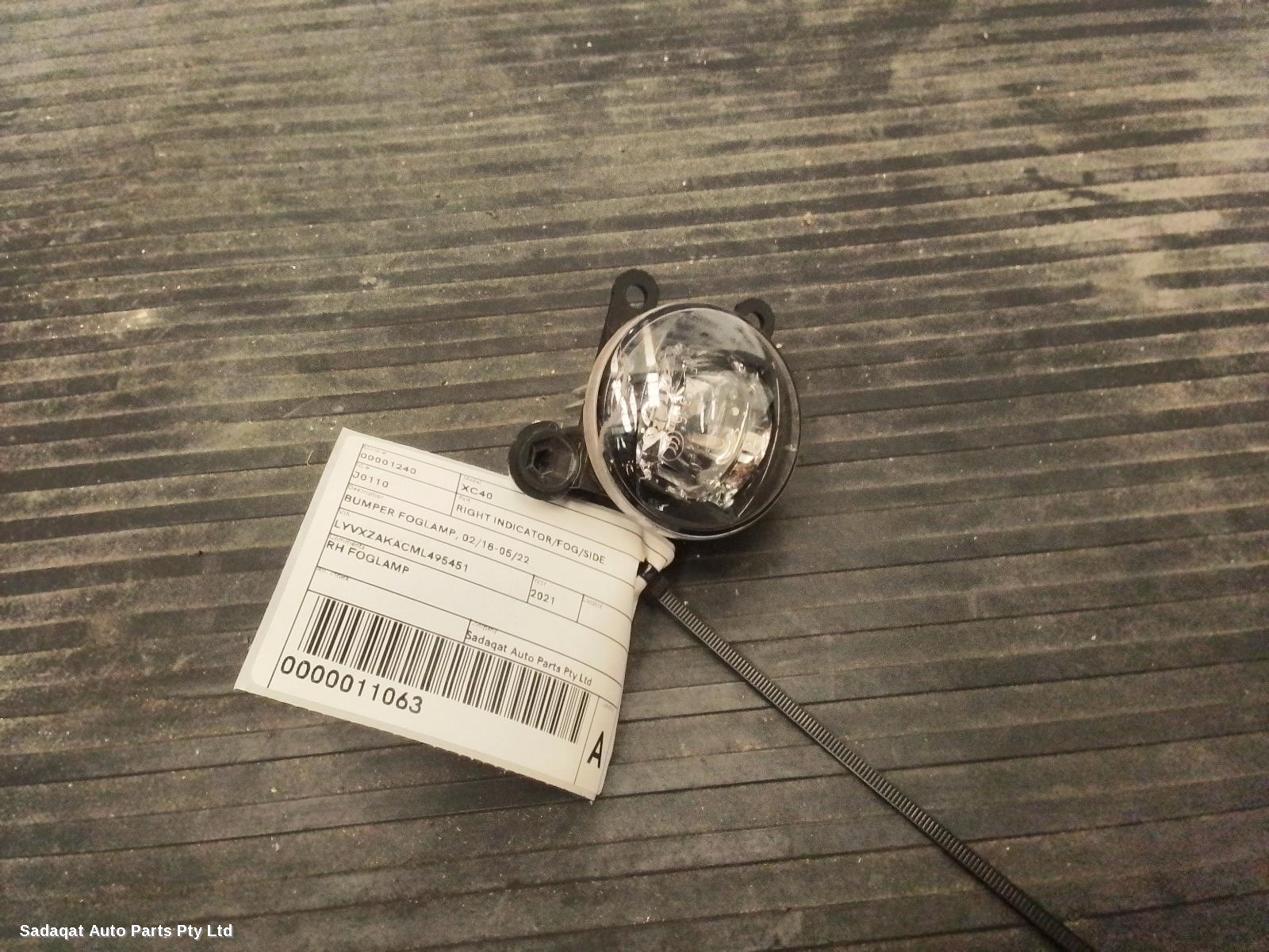 Volvo Xc40 Right Indicator/fog/side