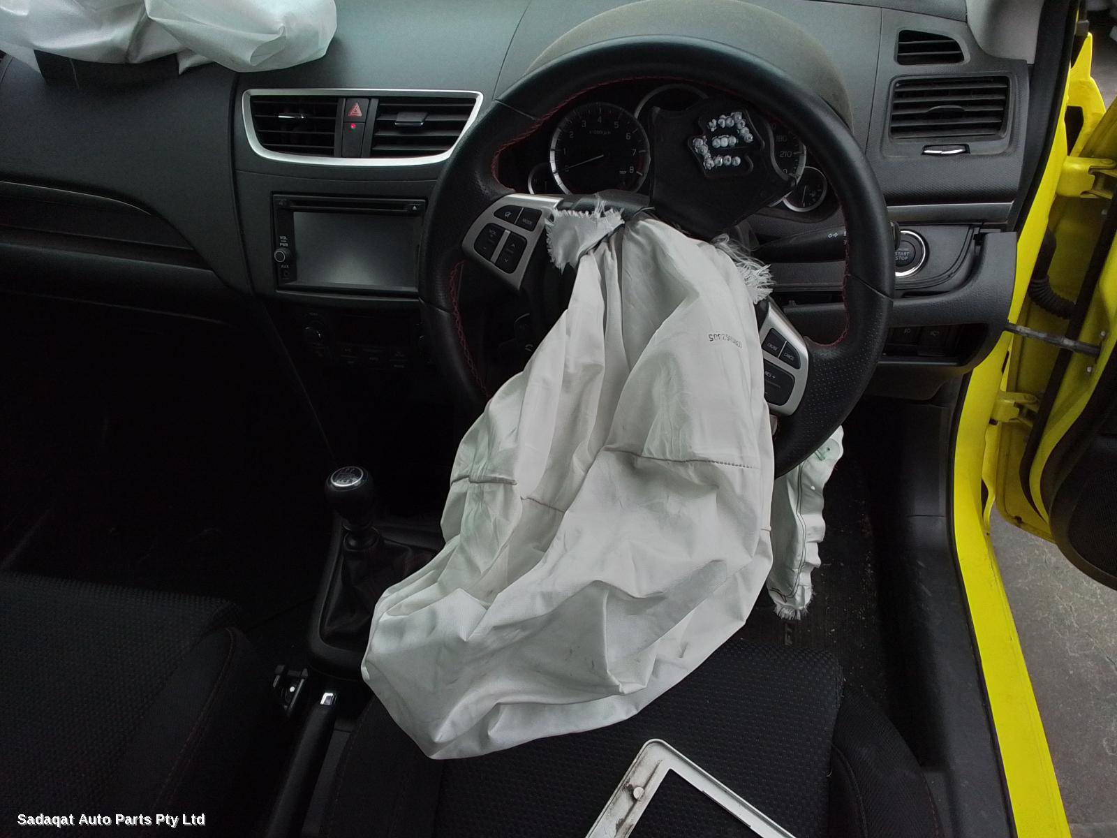 Suzuki Swift Side Step/skirt