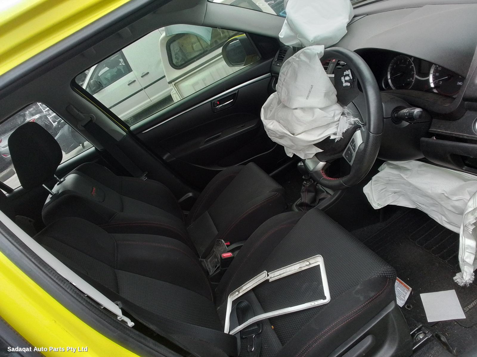 Suzuki Swift Side Step/skirt