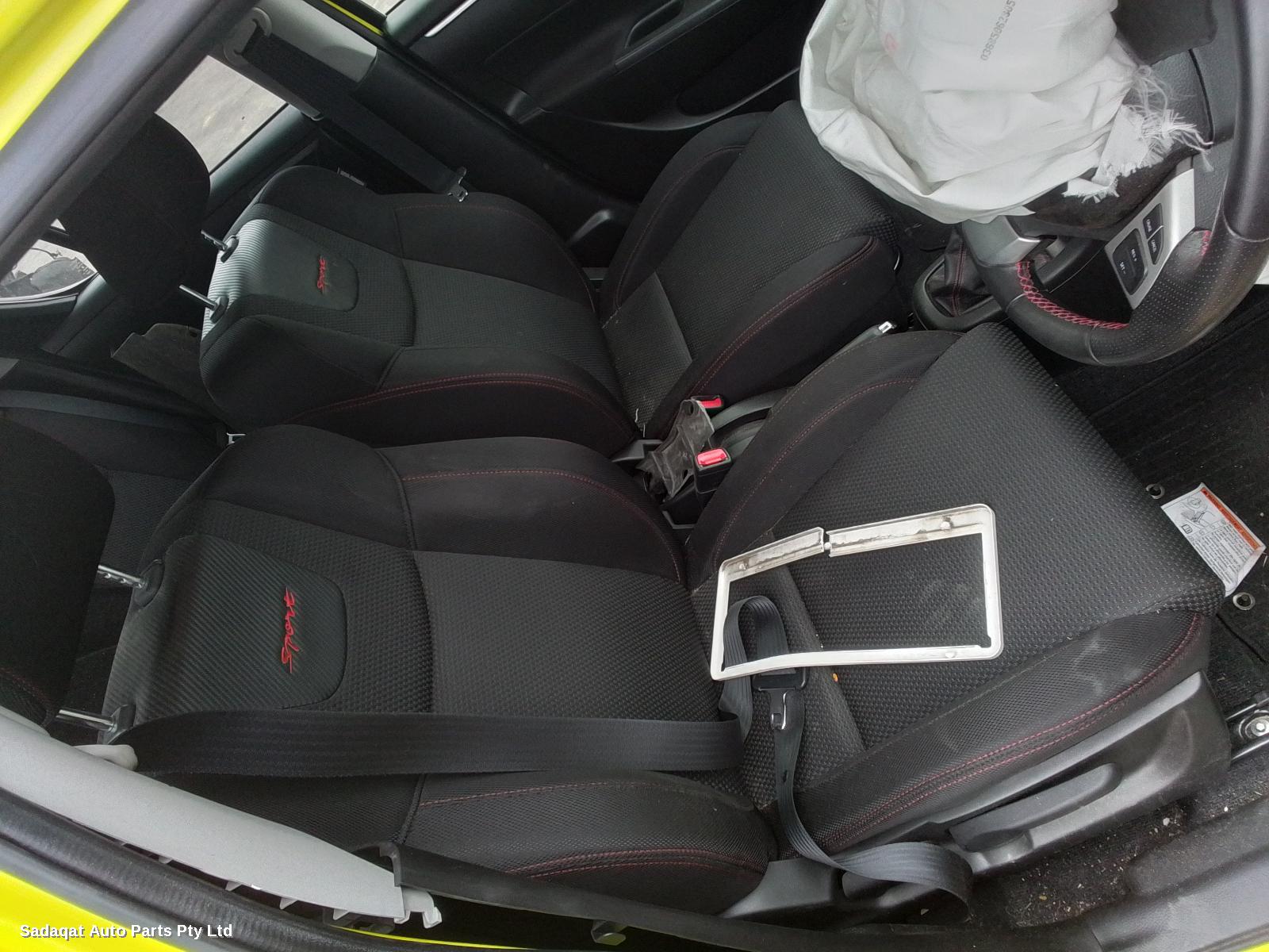 Suzuki Swift Side Step/skirt