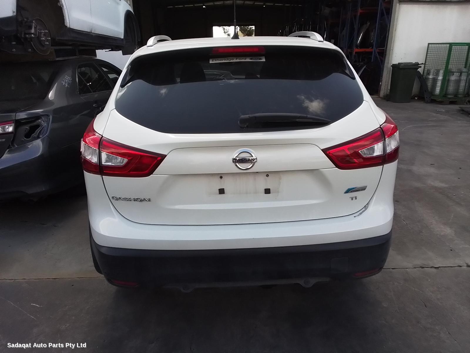 Nissan Qashqai Left Door Mirror