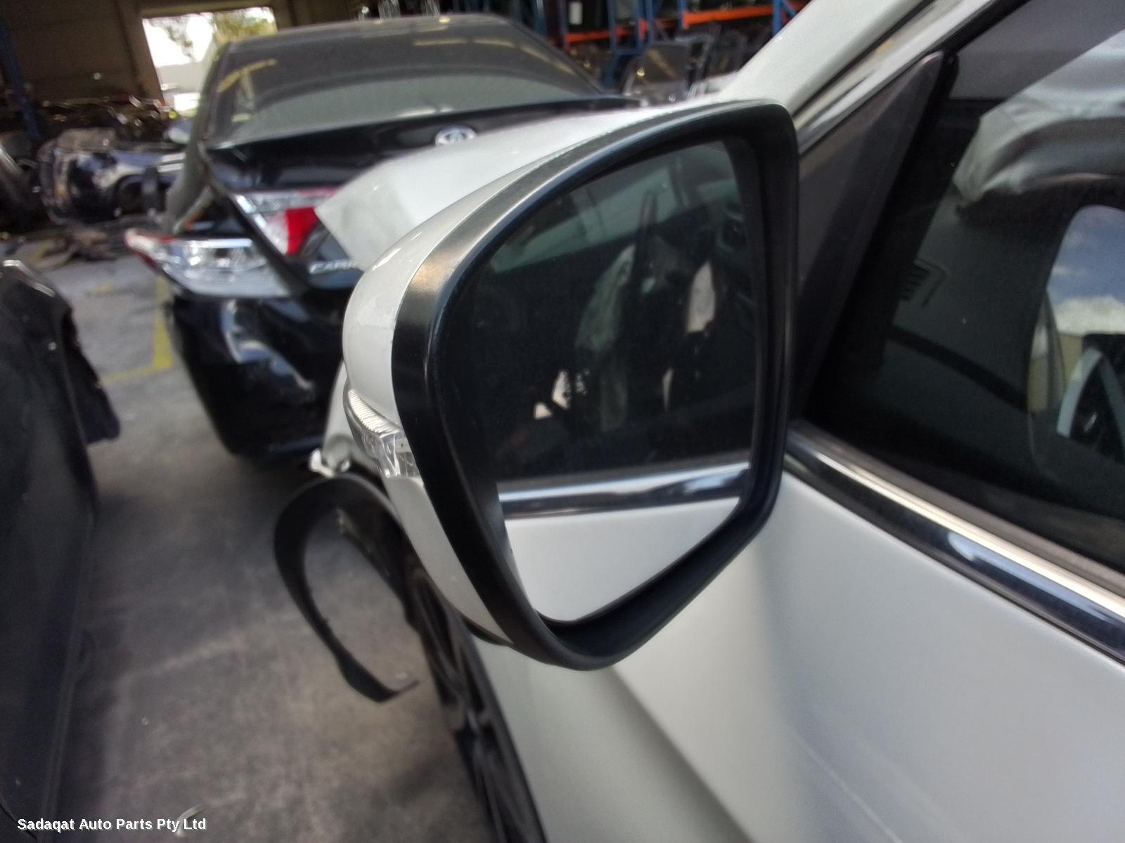 Nissan Qashqai Left Door Mirror