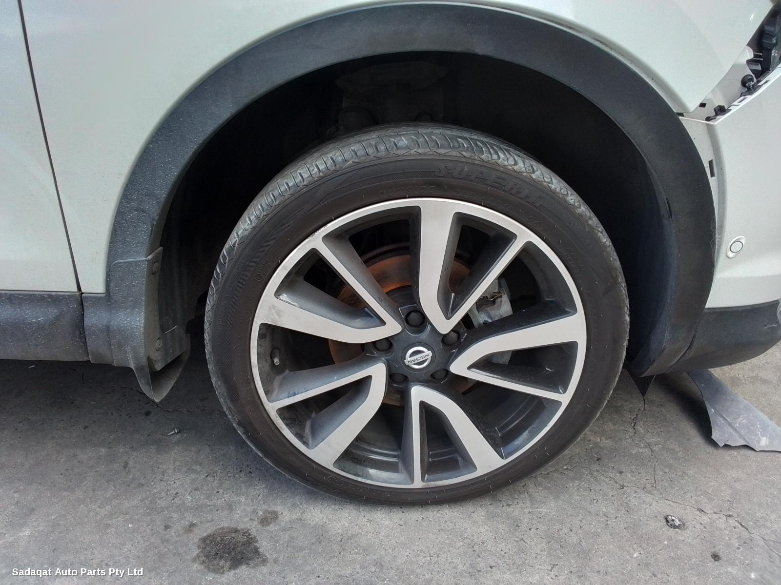 Nissan Qashqai Left Door Mirror