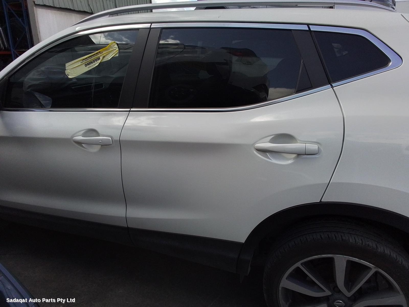 Nissan Qashqai Left Door Mirror
