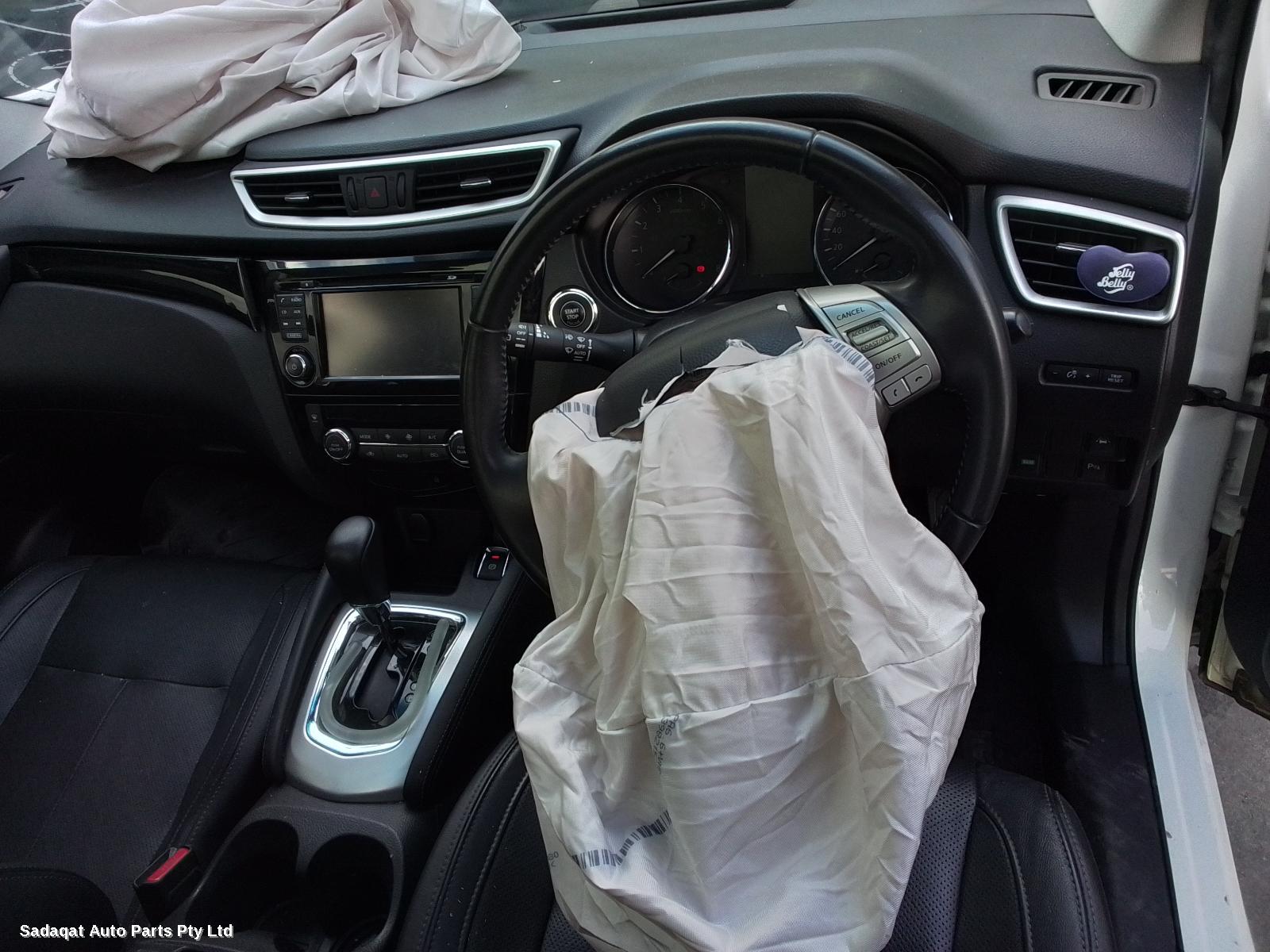 Nissan Qashqai Left Door Mirror