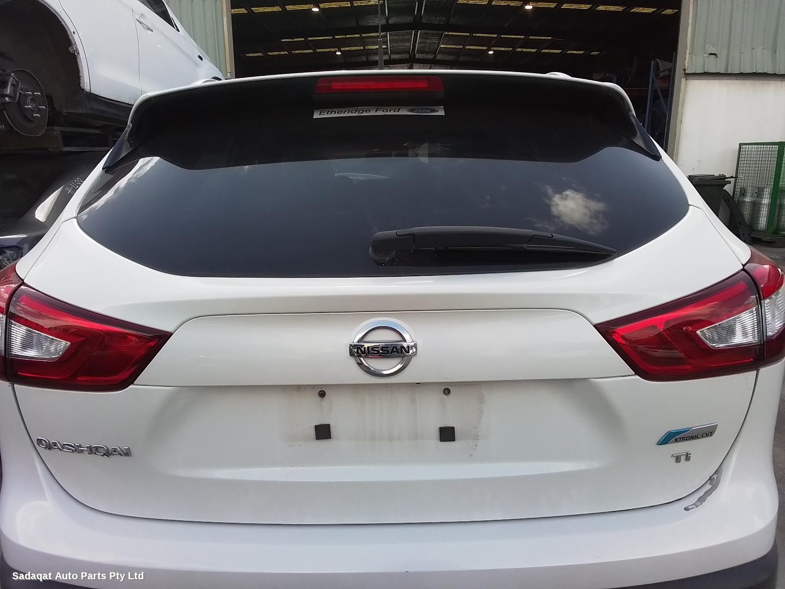 Nissan Qashqai Left Door Mirror