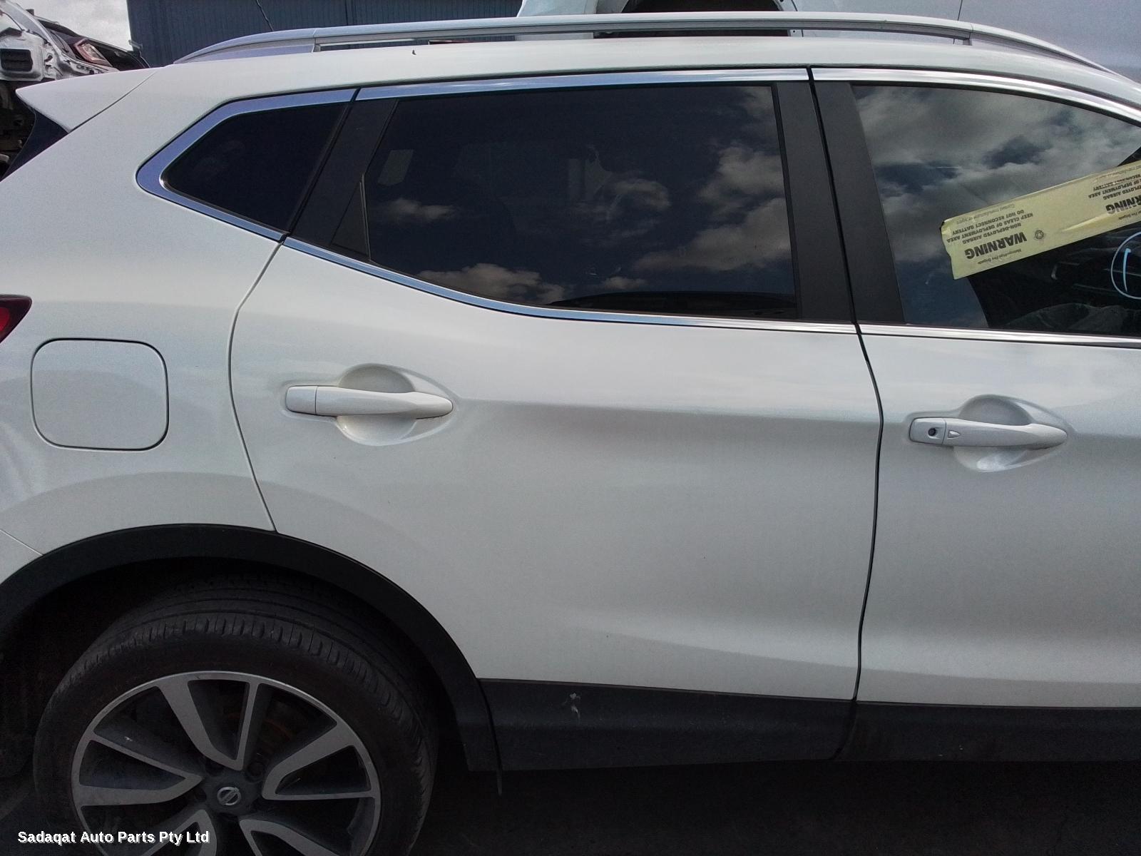 Nissan Qashqai Left Door Mirror