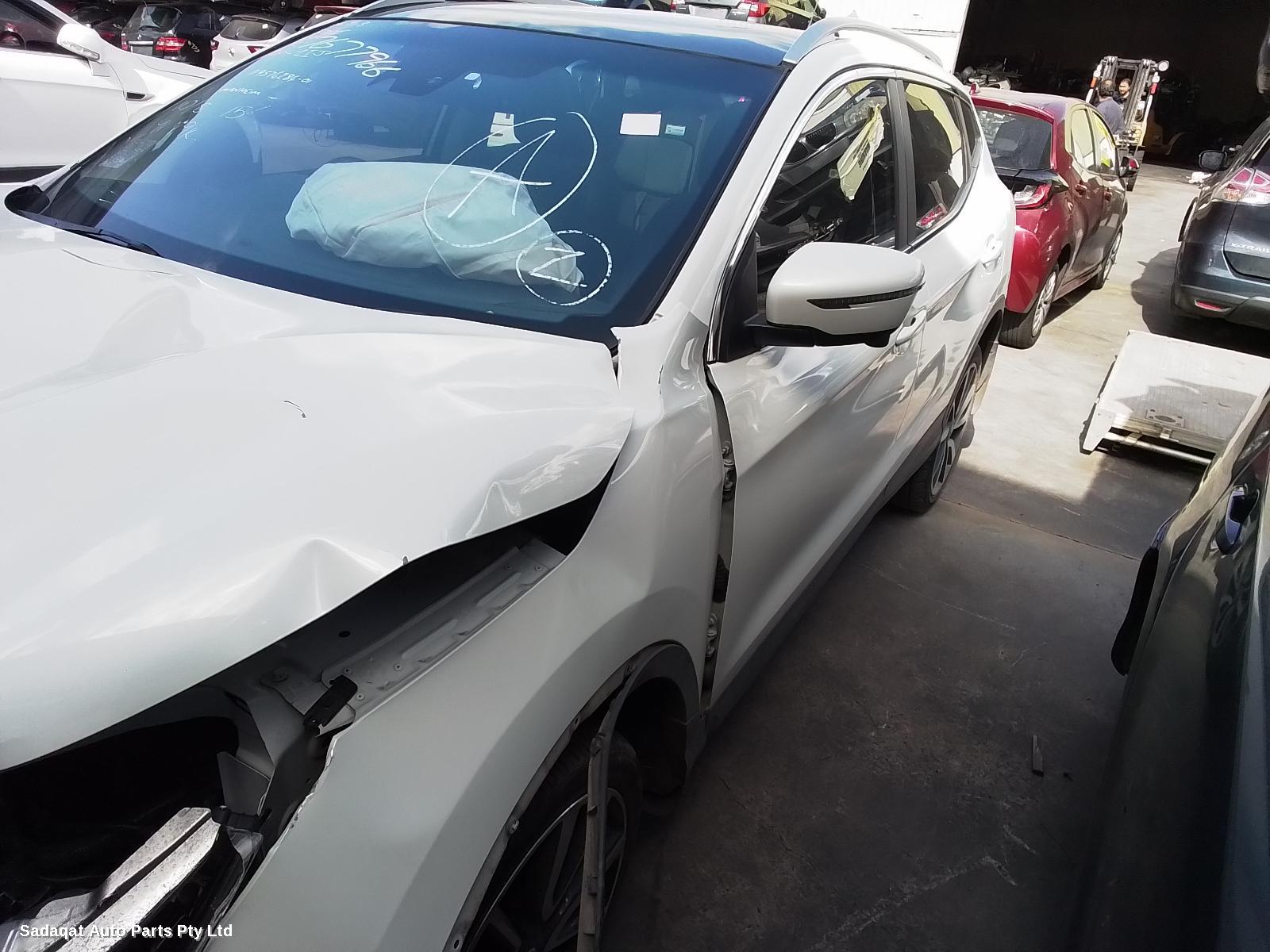 Nissan Qashqai Left Door Mirror