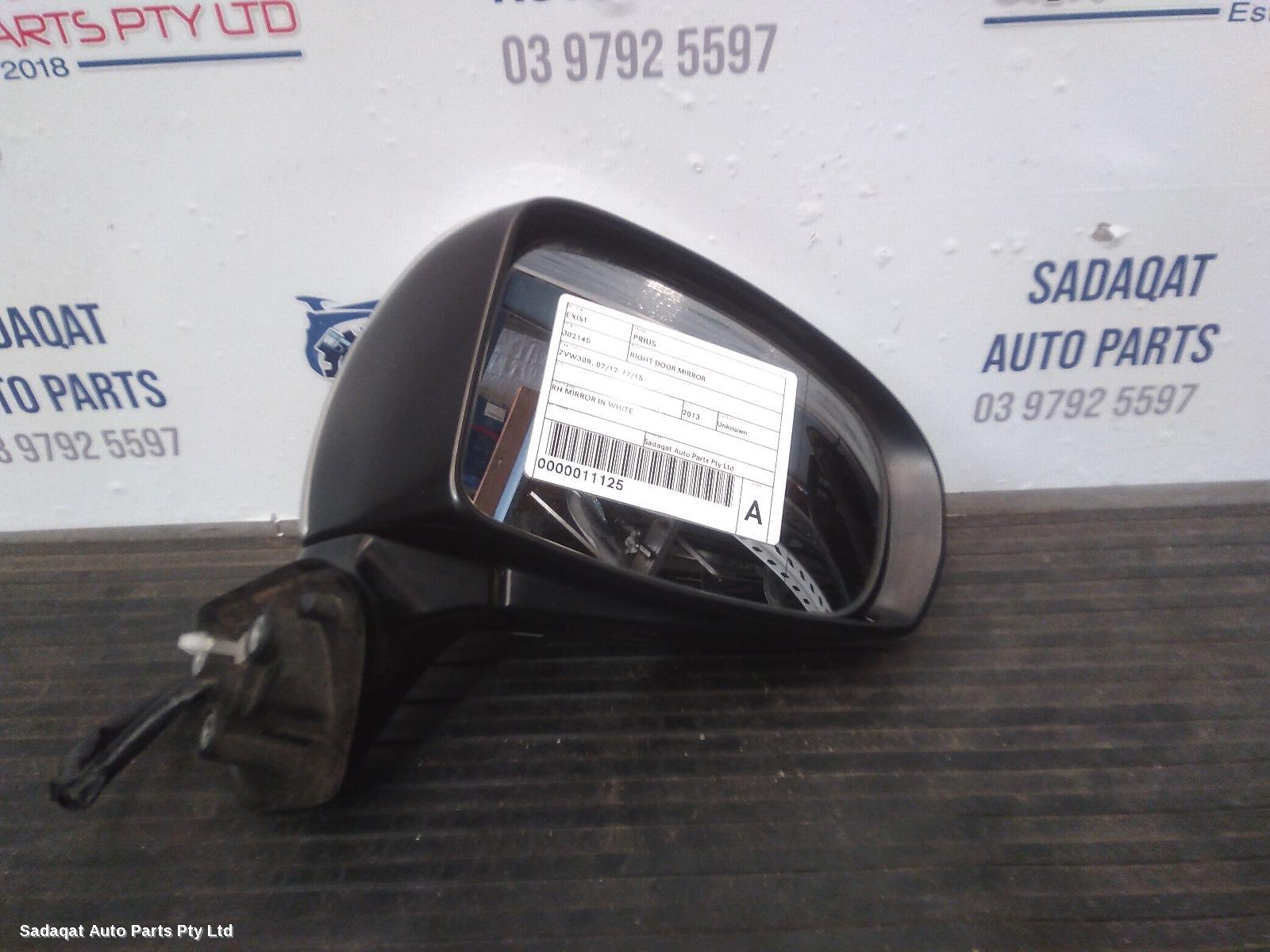 Toyota Prius Right Door Mirror