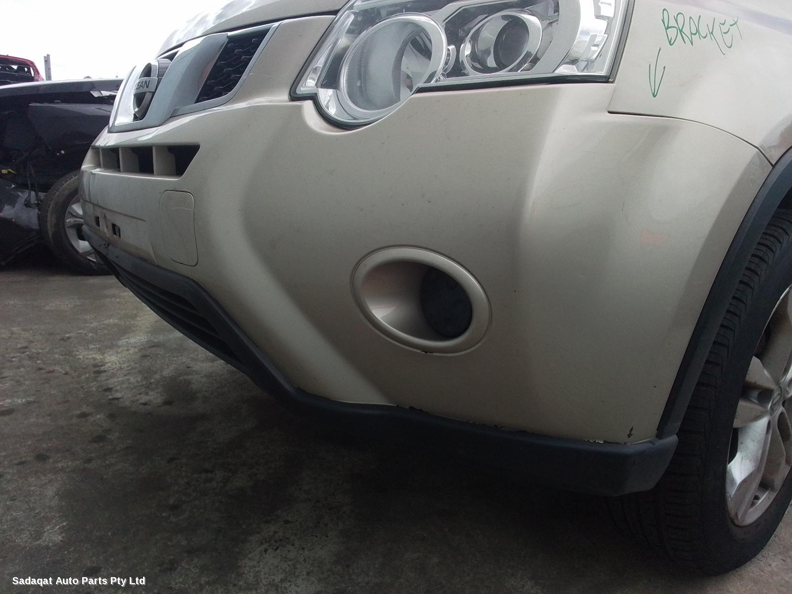 Nissan Xtrail Grille