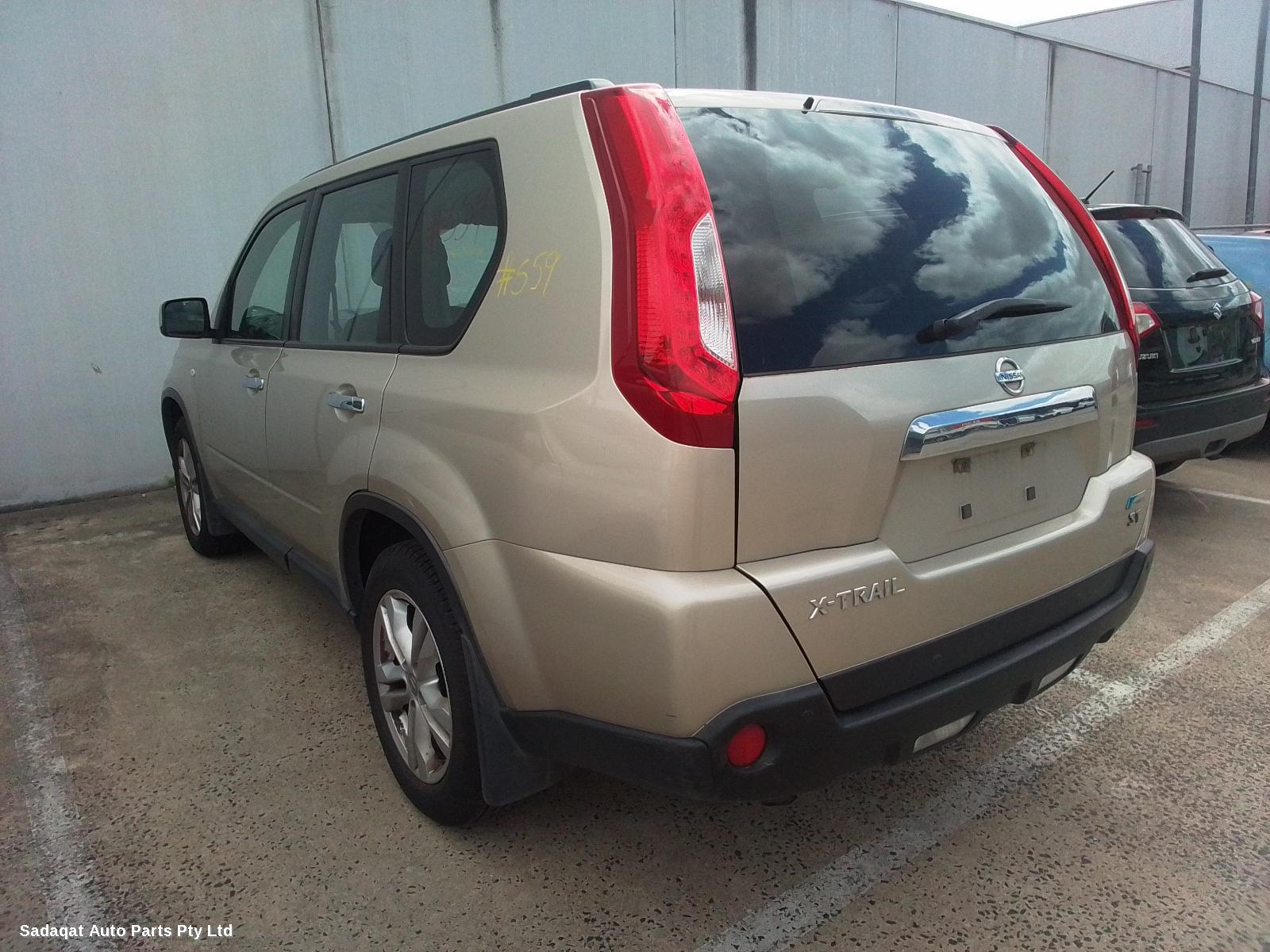Nissan Xtrail Grille