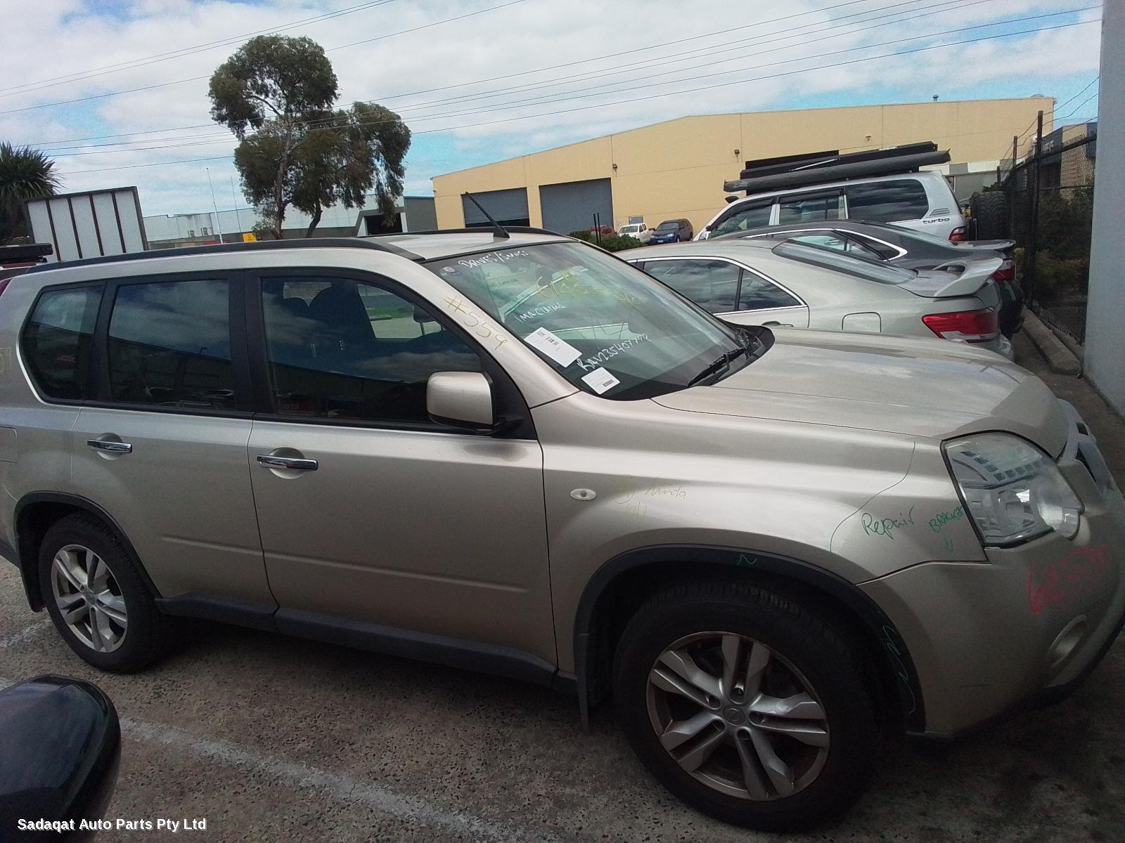 Nissan Xtrail Grille
