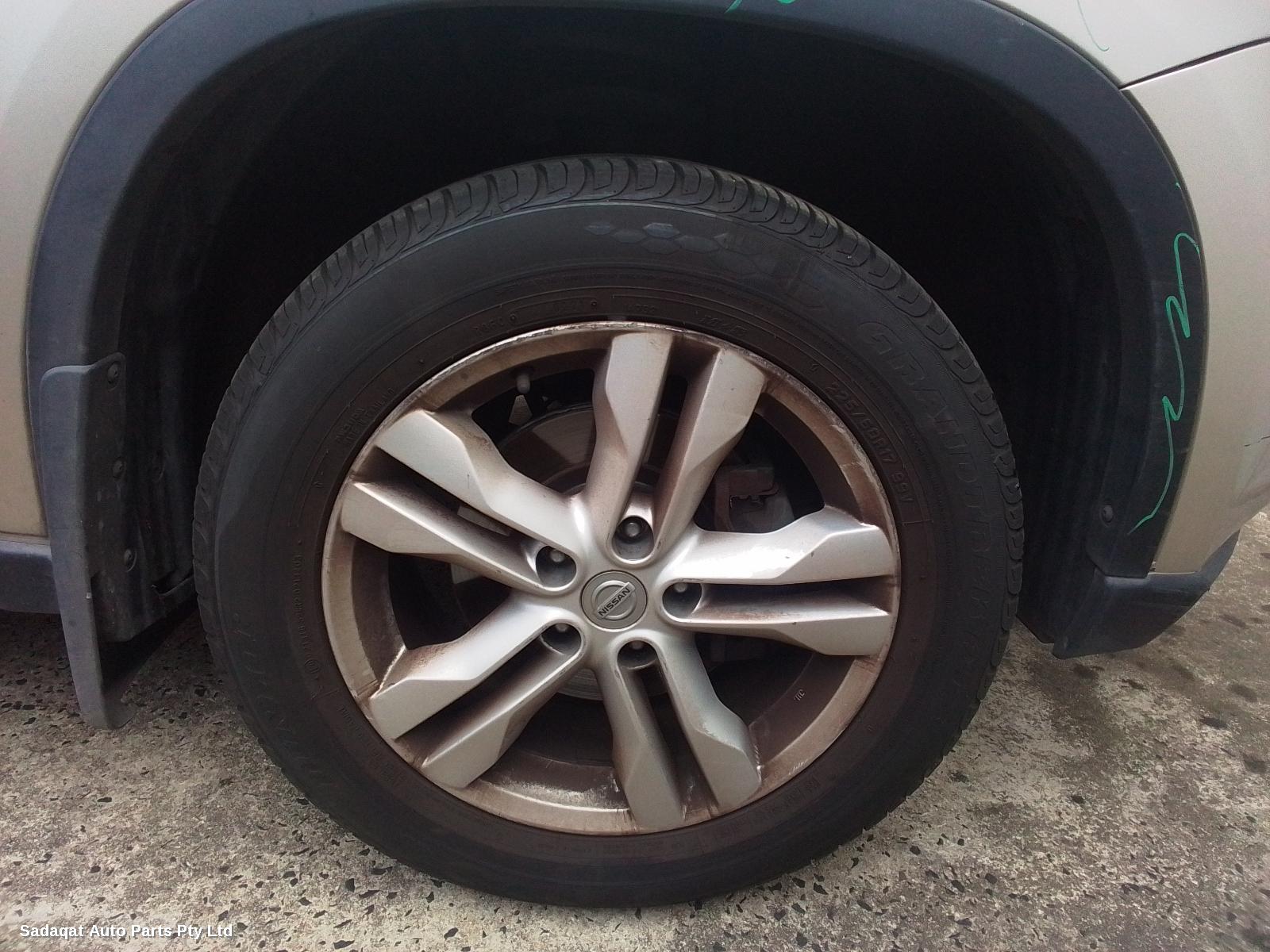 Nissan Xtrail Grille