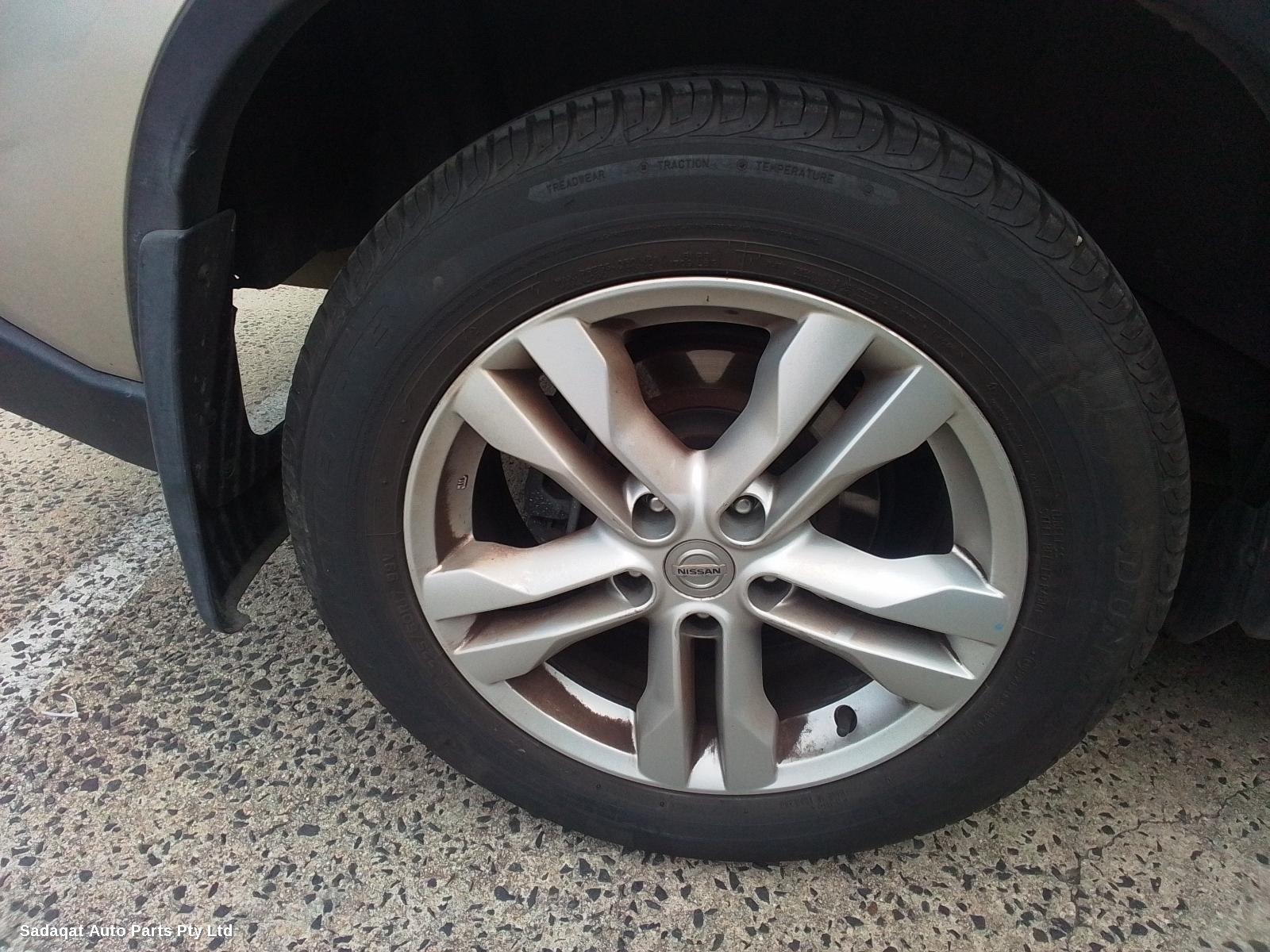 Nissan Xtrail Grille