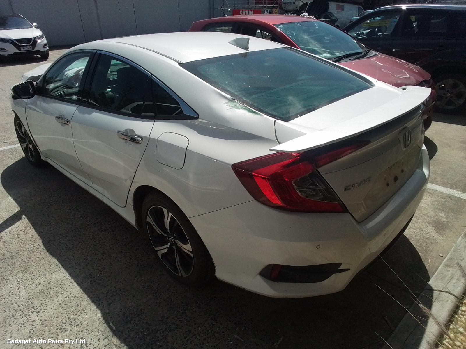 Honda Civic Right_rear_door_sliding