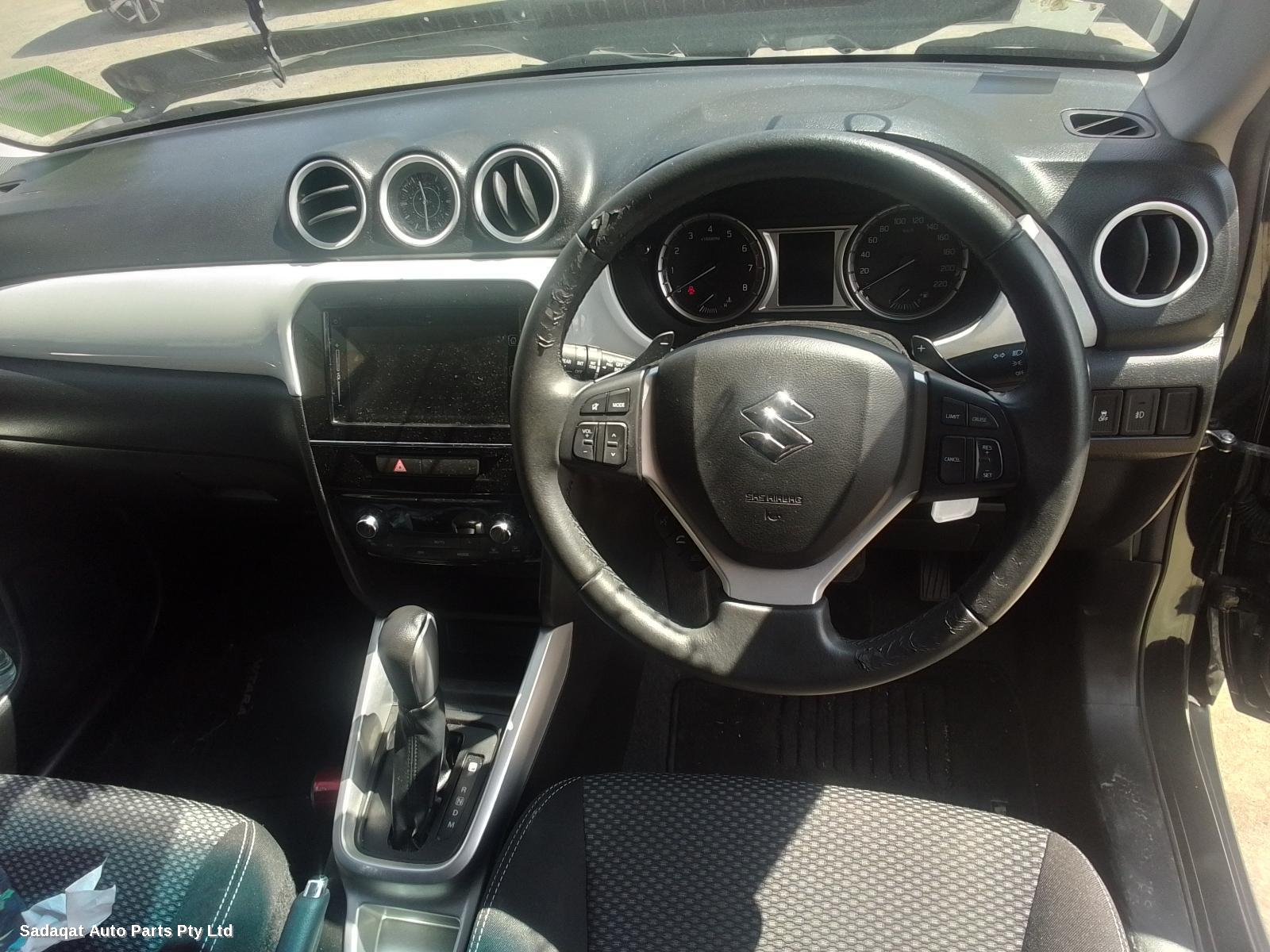 Suzuki Vitara Left Taillight