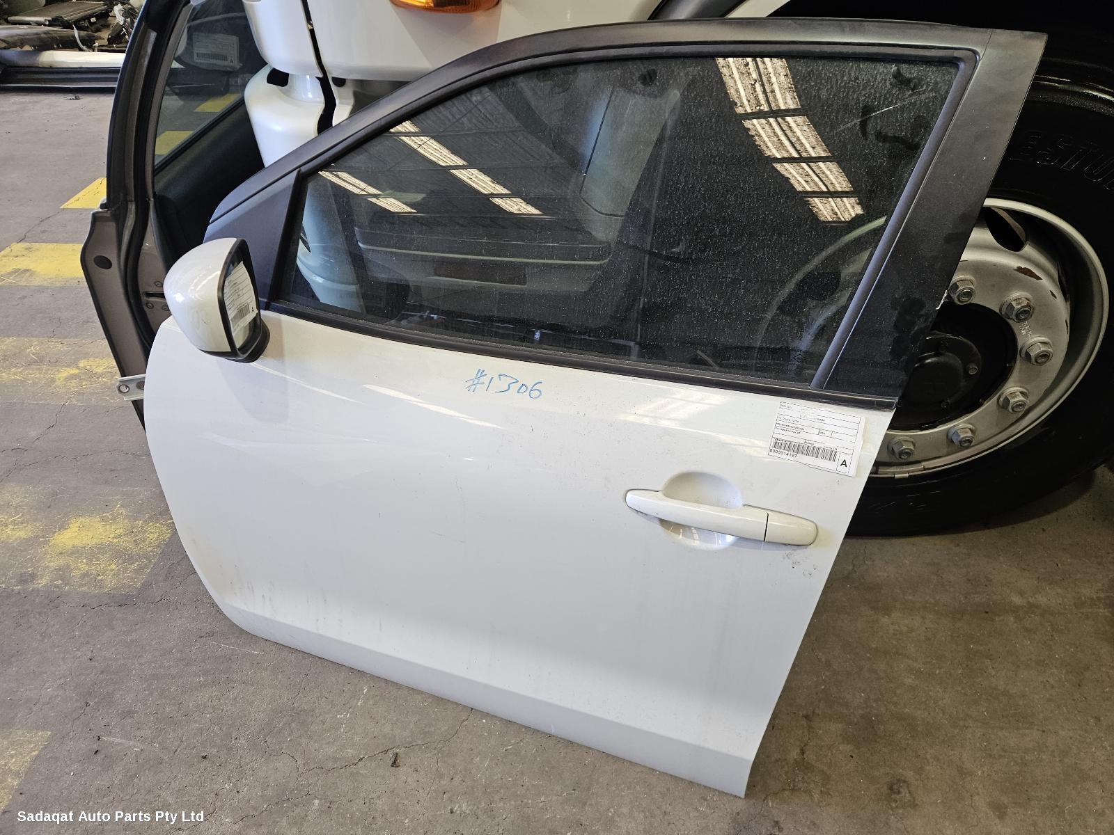 Suzuki Baleno Left Front Door