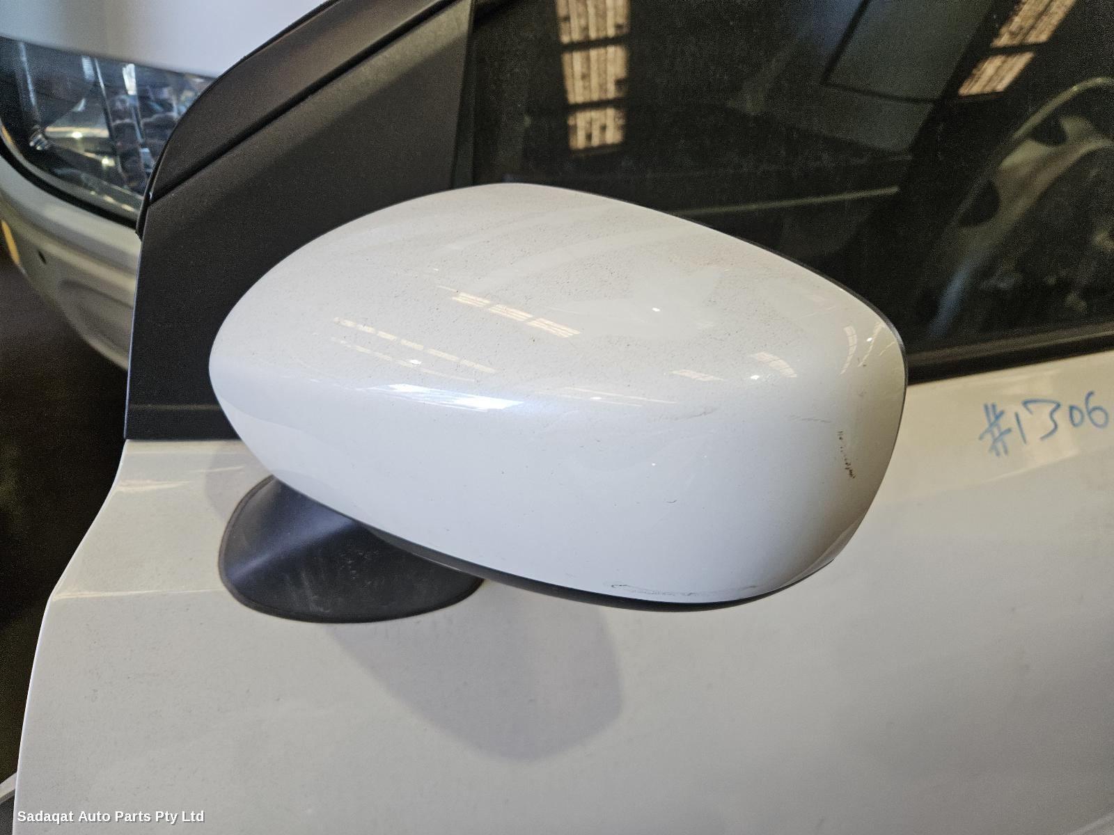Suzuki Baleno Left Door Mirror