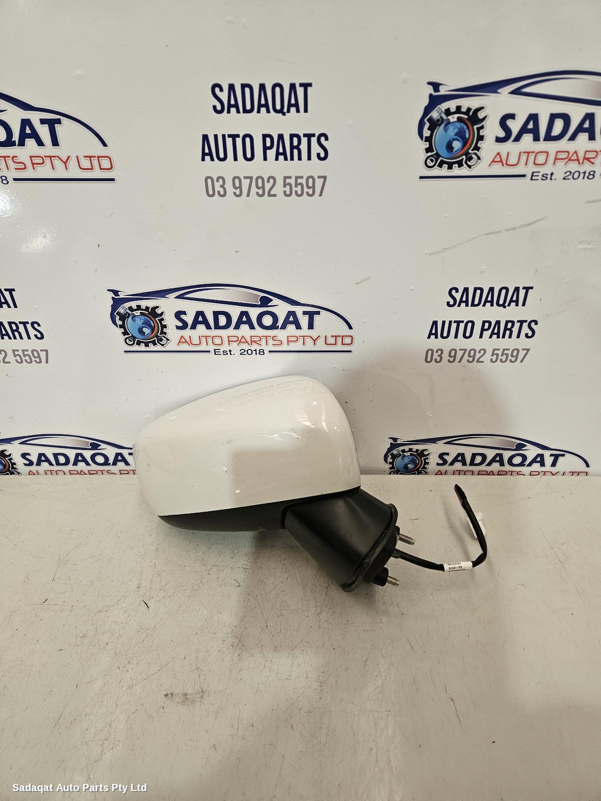 Suzuki Baleno Right Door Mirror