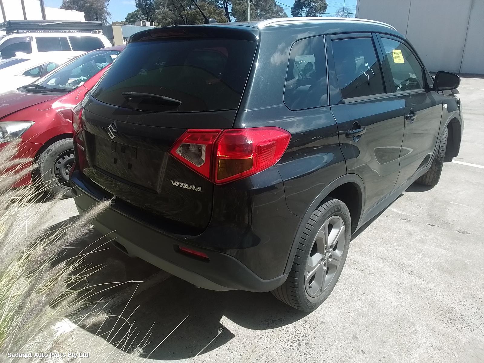 Suzuki Vitara Left Taillight