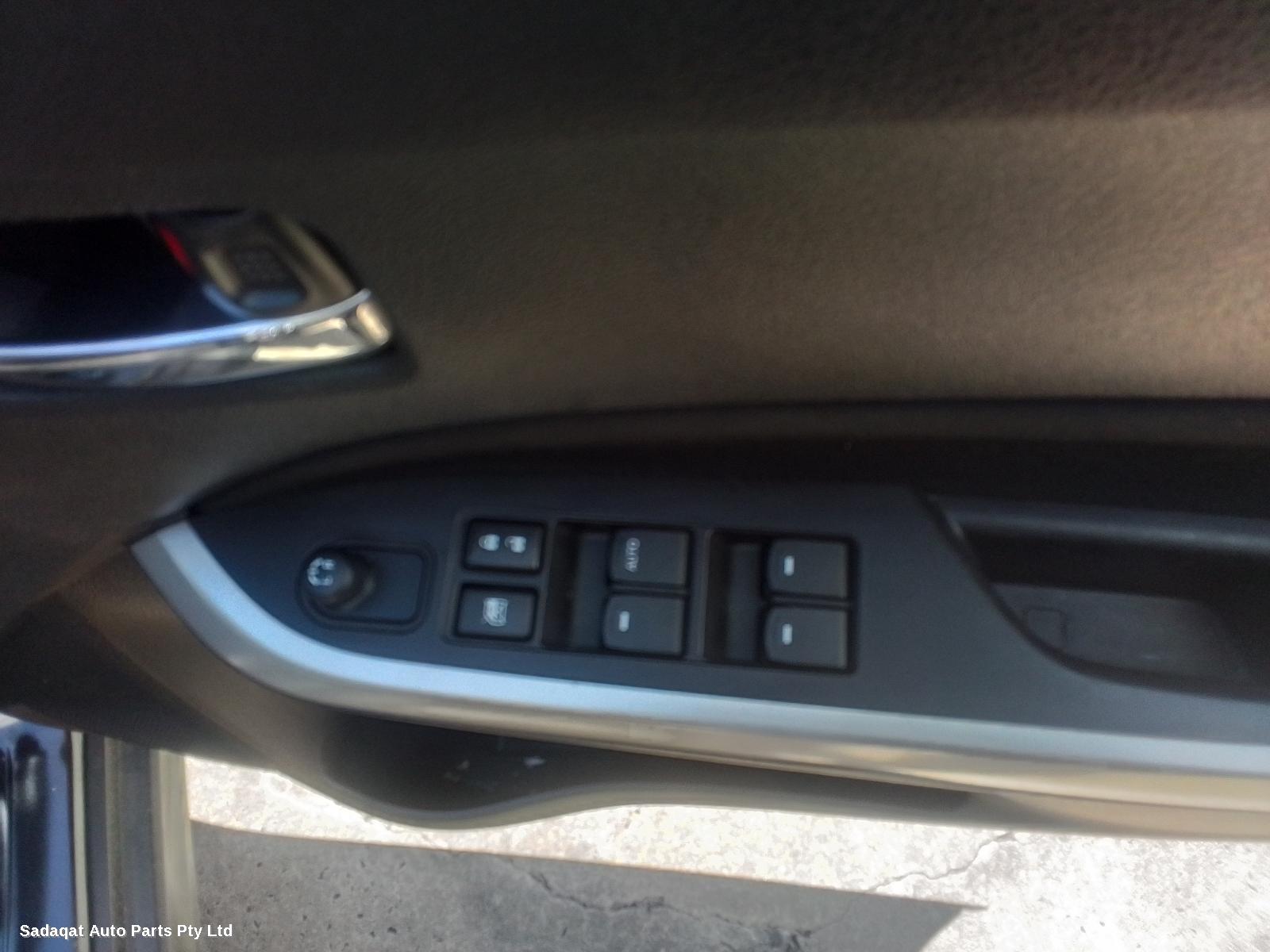 Suzuki Vitara Left Taillight