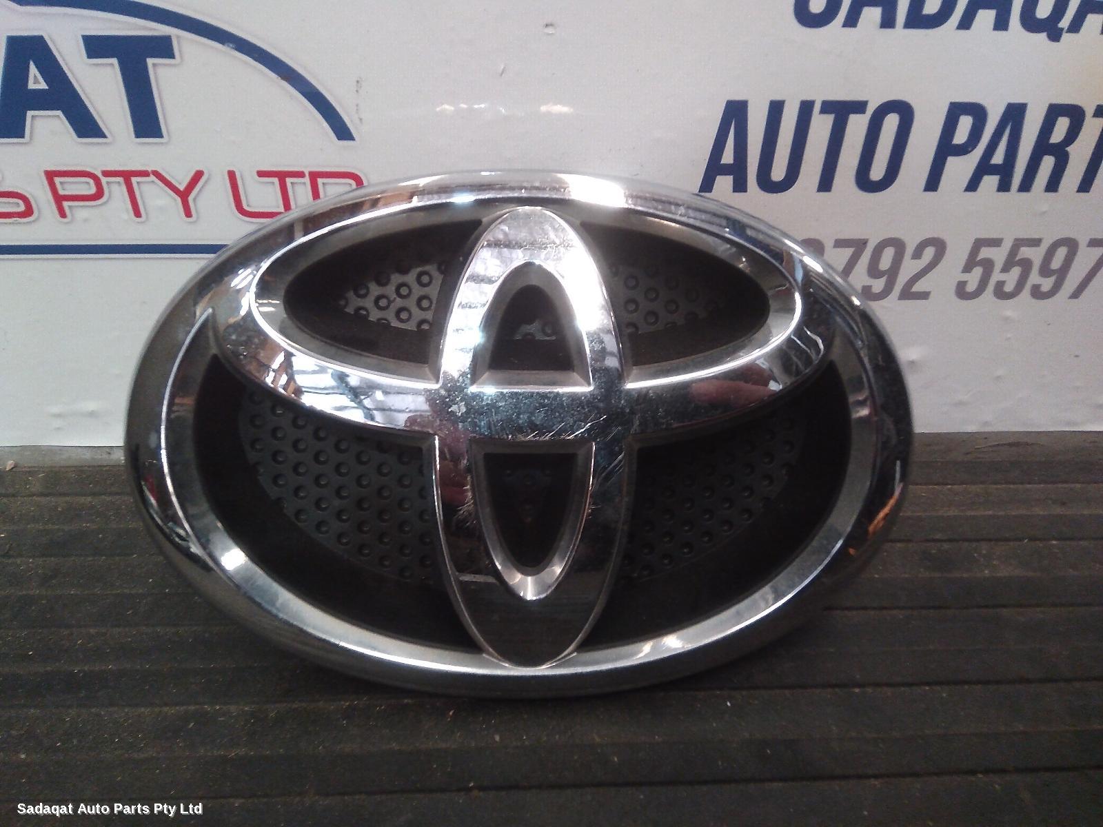 Toyota Yaris Badge