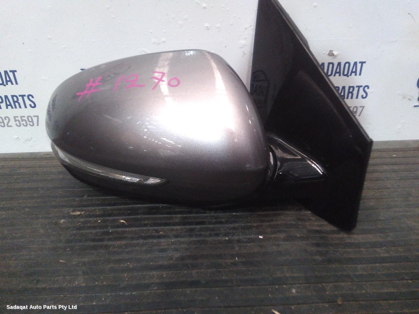 Kia Sportage Right Door Mirror