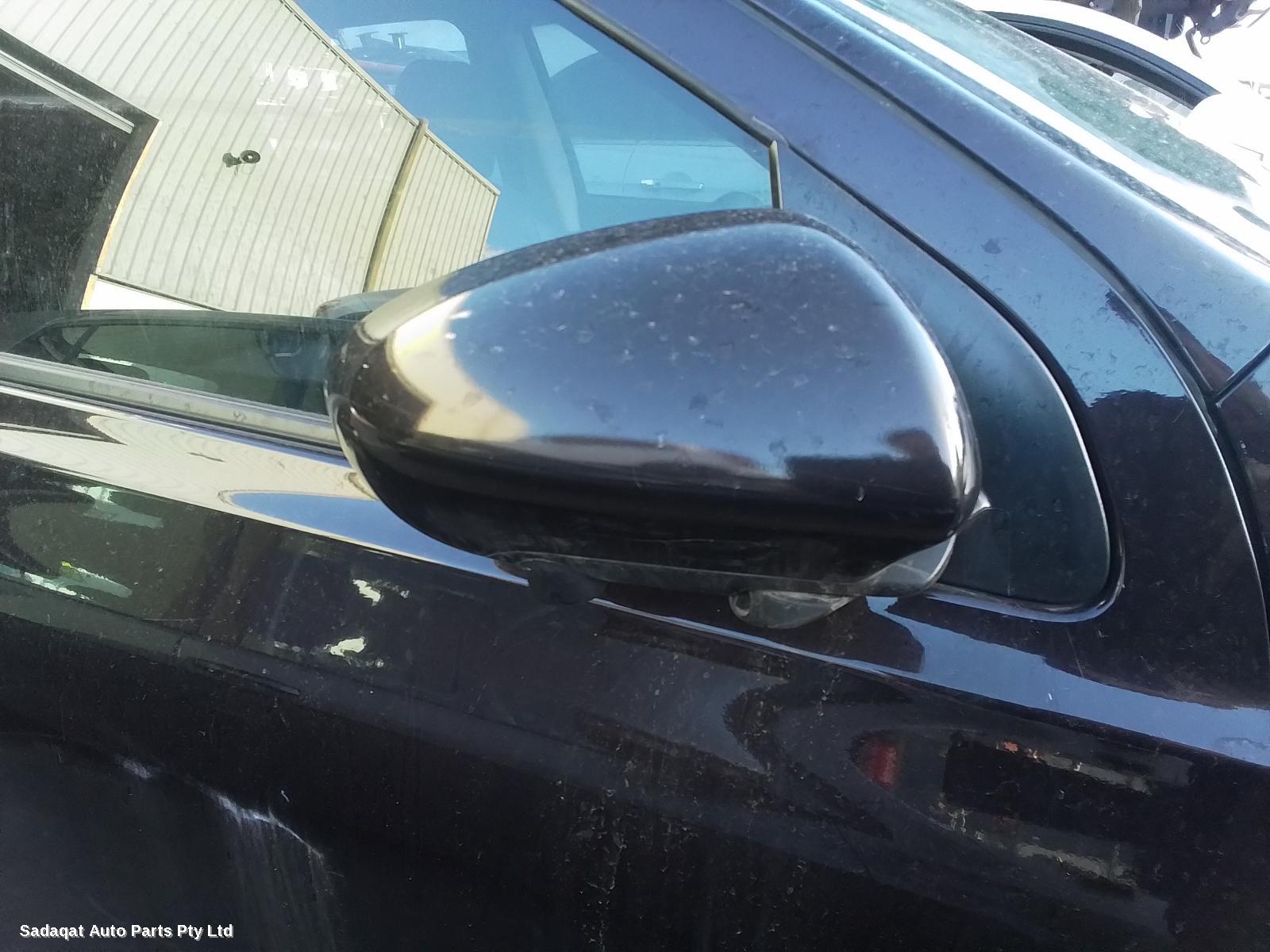 Nissan Dualis Front Seat