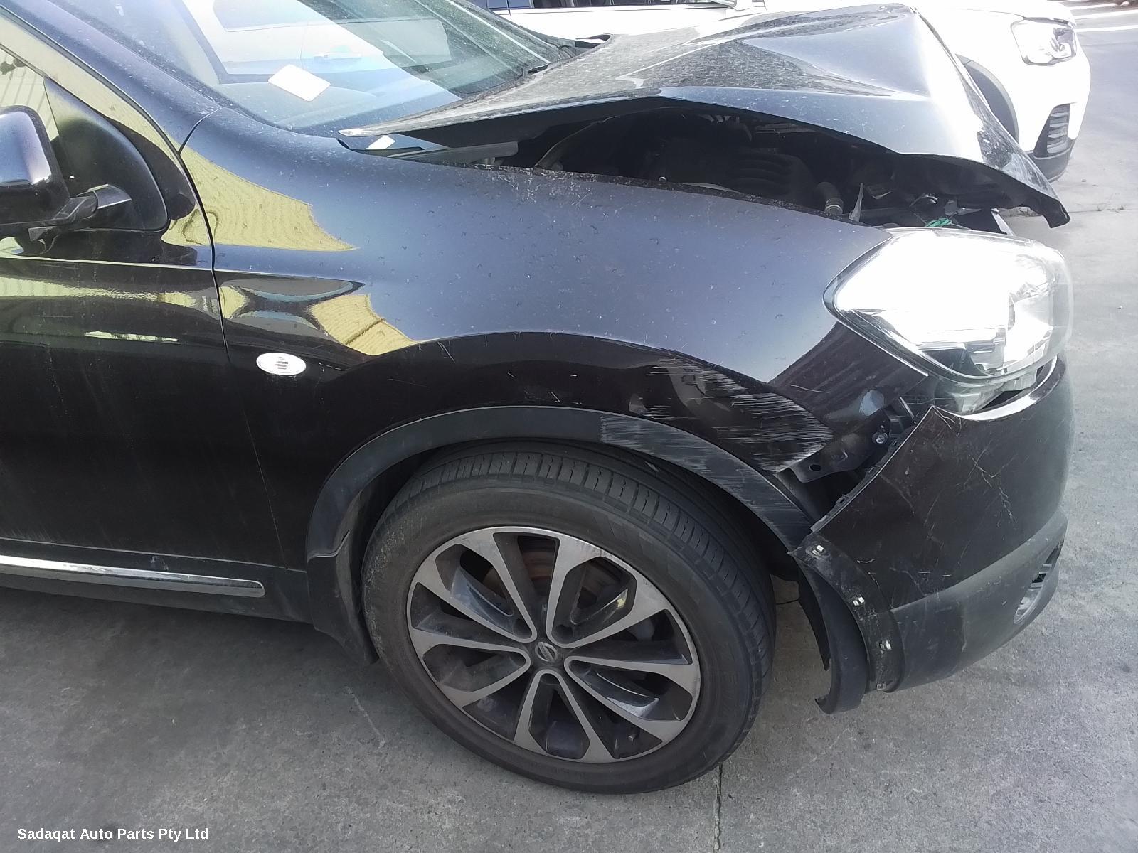 Nissan Dualis Front Seat