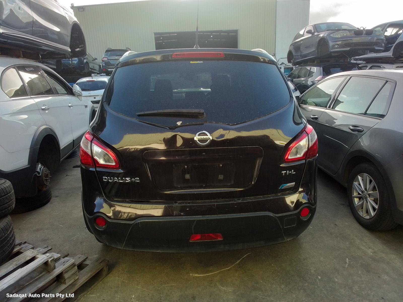 Nissan Dualis Front Seat