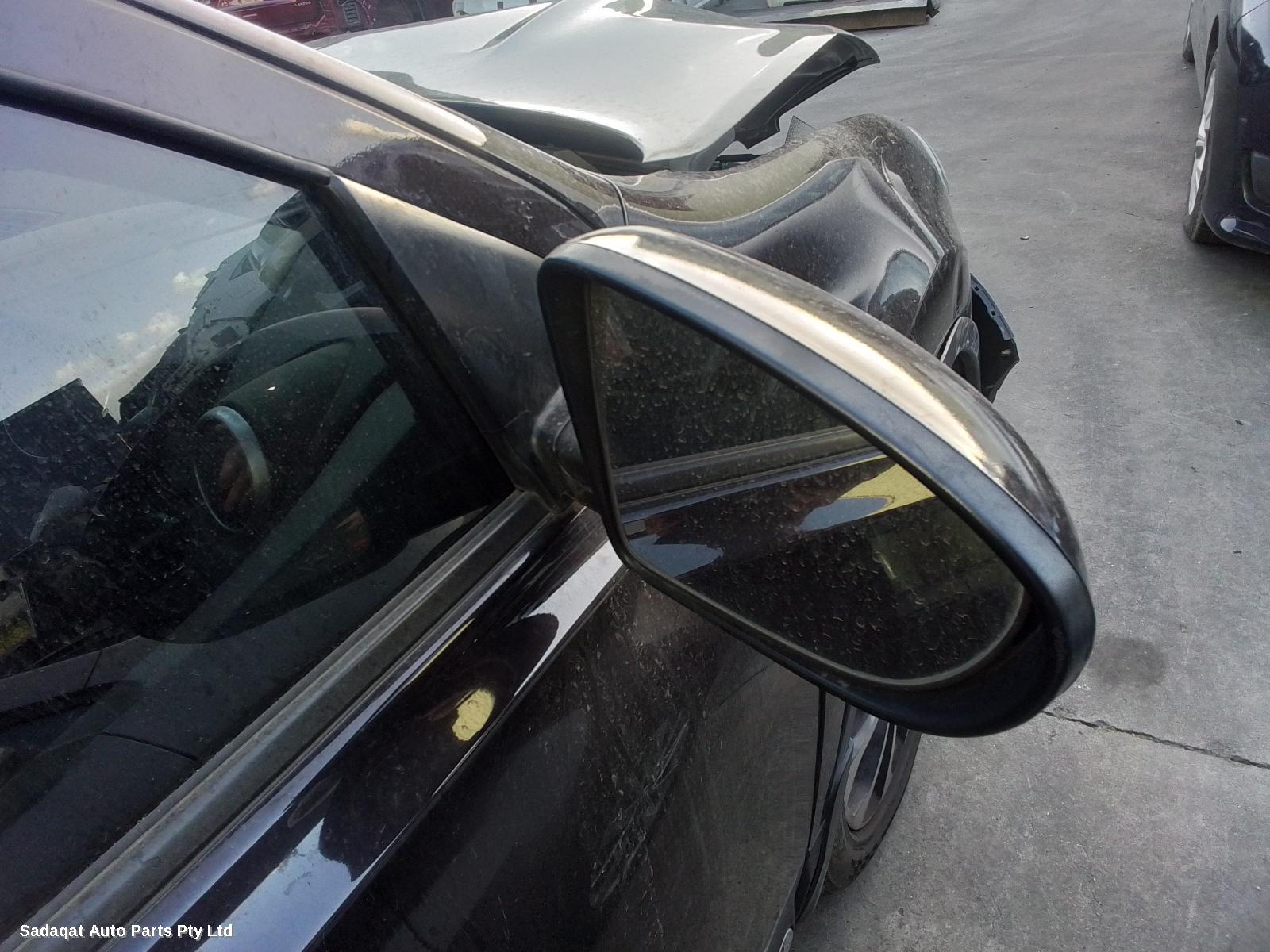 Nissan Dualis Front Seat