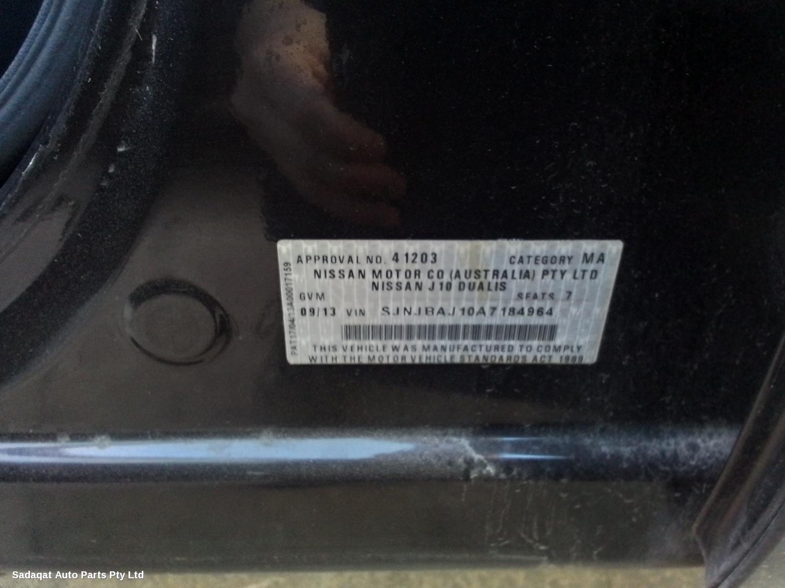 Nissan Dualis Front Seat