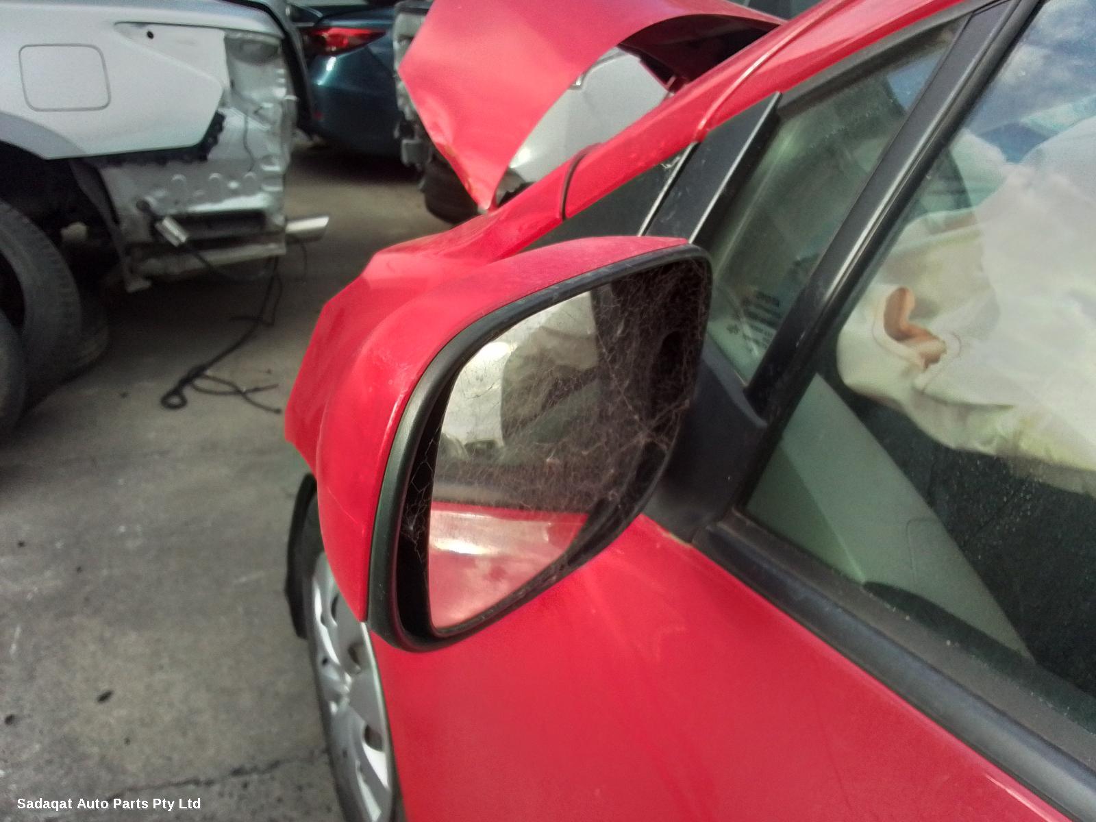 Toyota Yaris Left Door Mirror