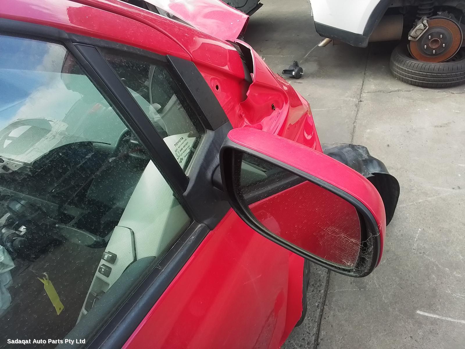 Toyota Yaris Left Door Mirror