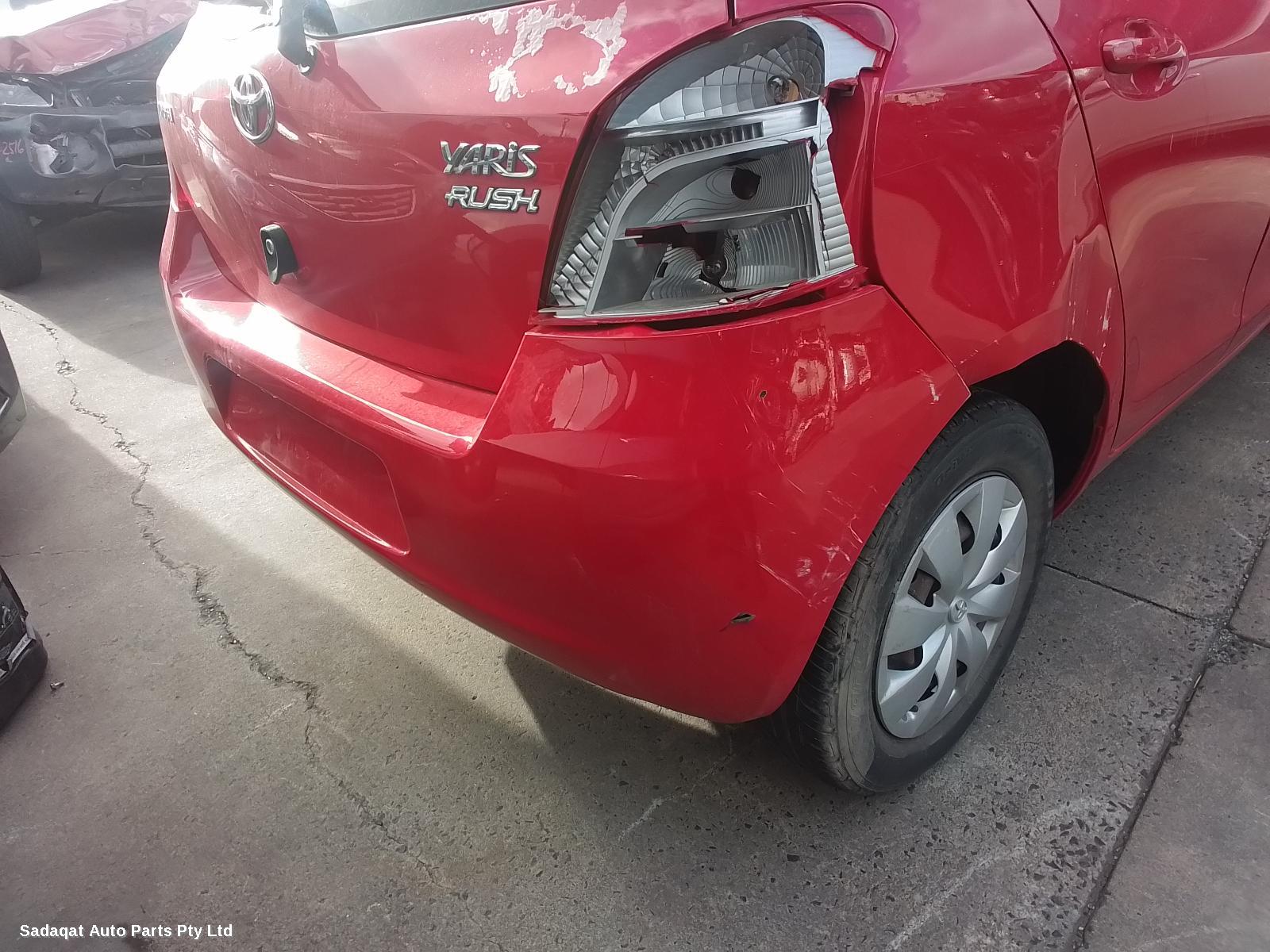 Toyota Yaris Left Door Mirror