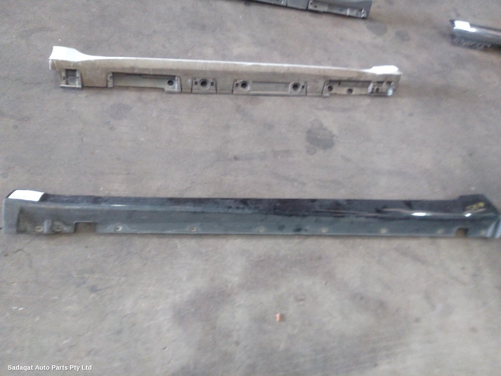 Hyundai Genesis Side Step/skirt