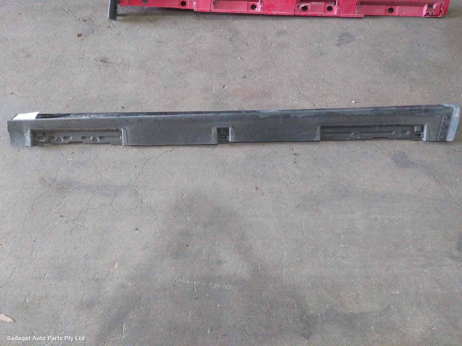 Mazda 3 Side Step/skirt