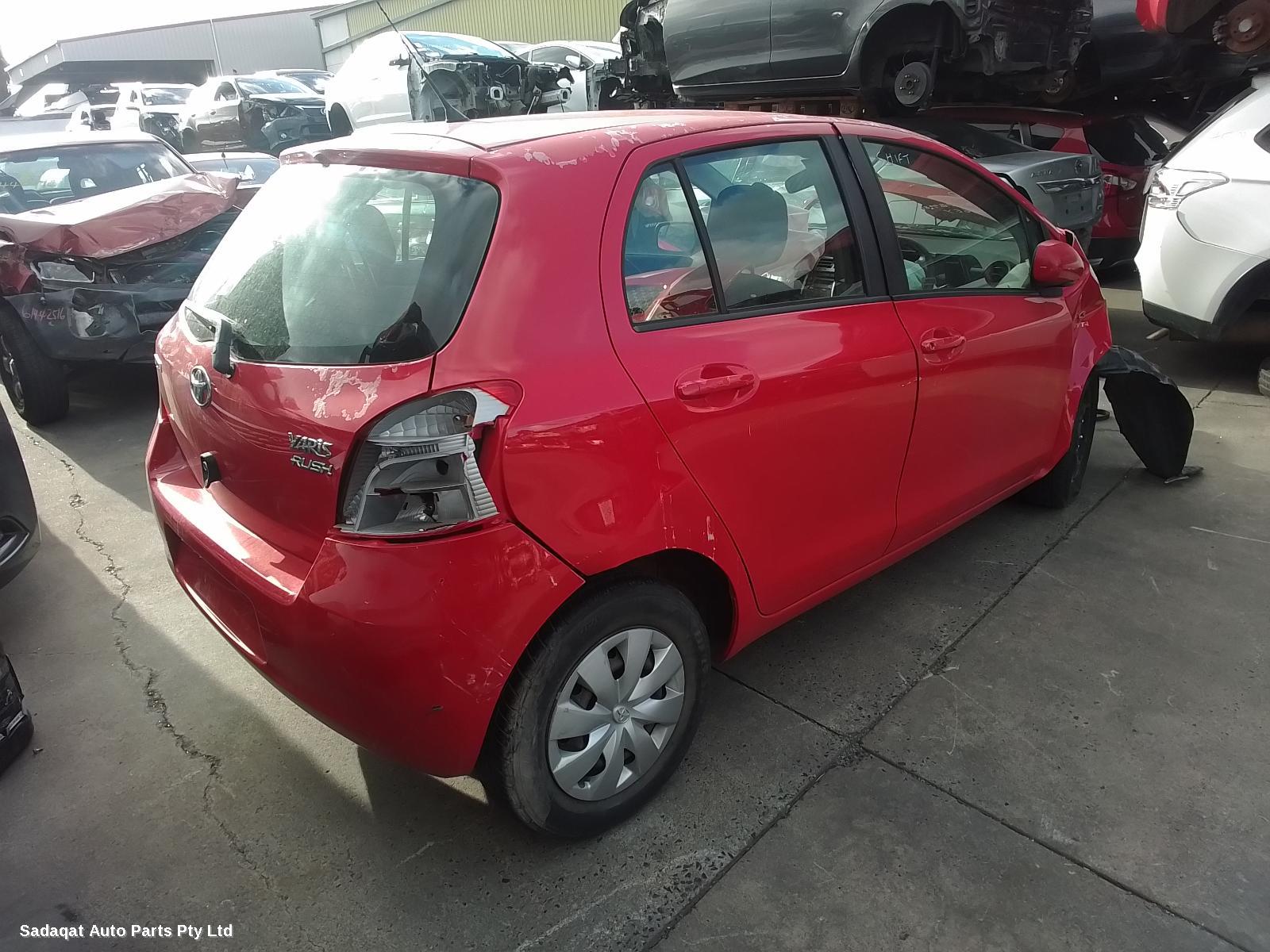 Toyota Yaris Left Door Mirror