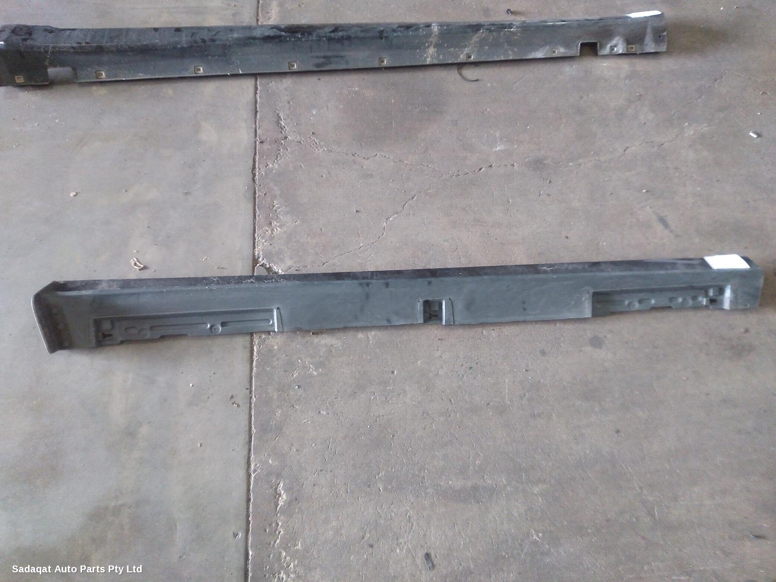 Mazda 3 Side Step/skirt