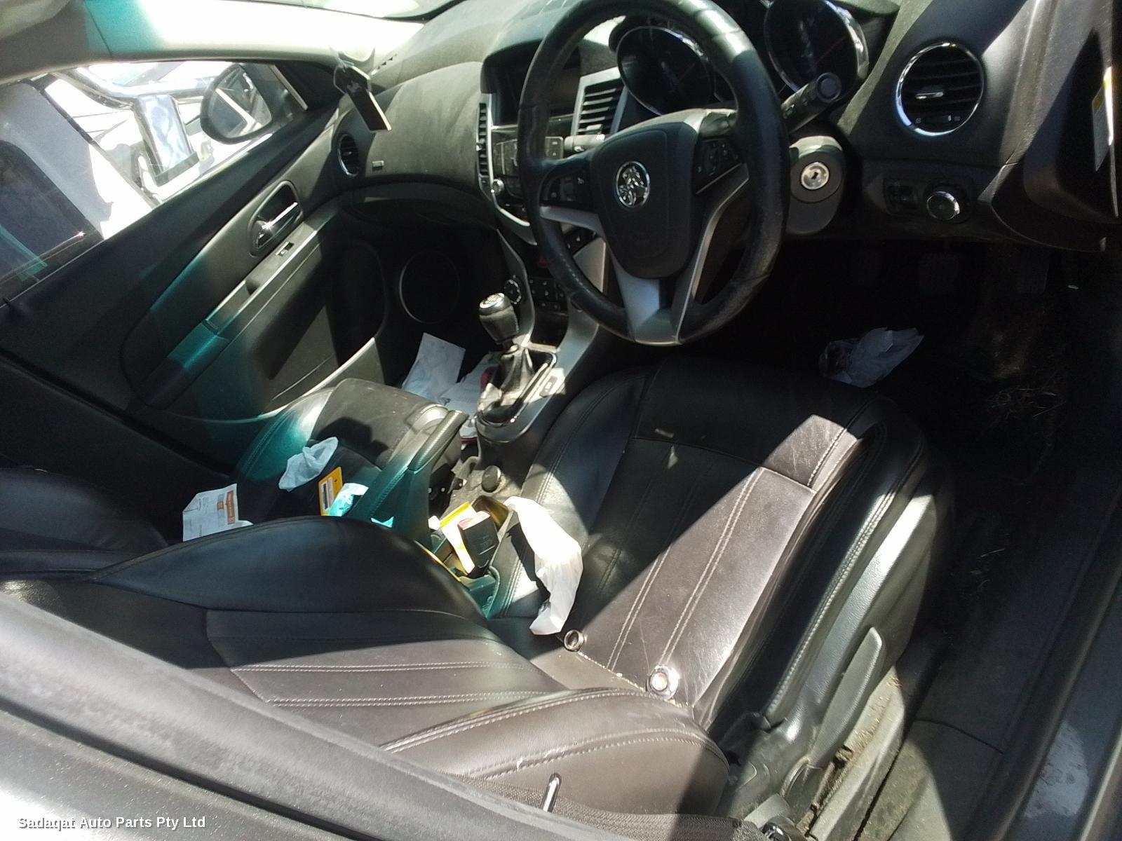 Holden Cruze Bonnet Lock/support