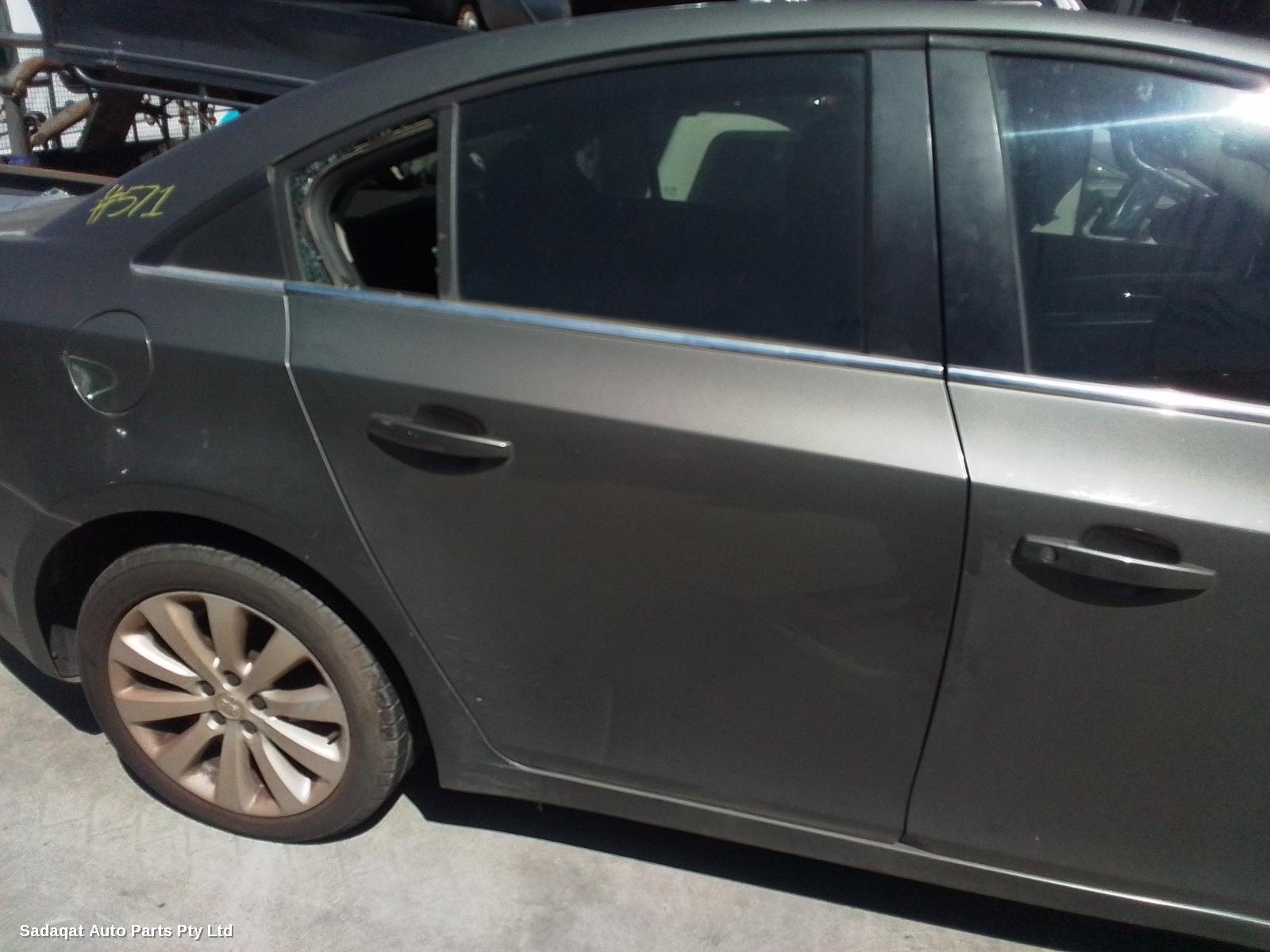 Holden Cruze Bonnet Lock/support