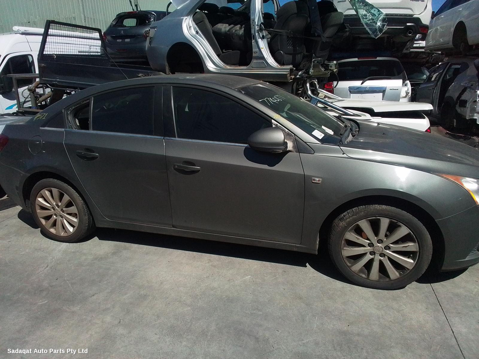 Holden Cruze Bonnet Lock/support