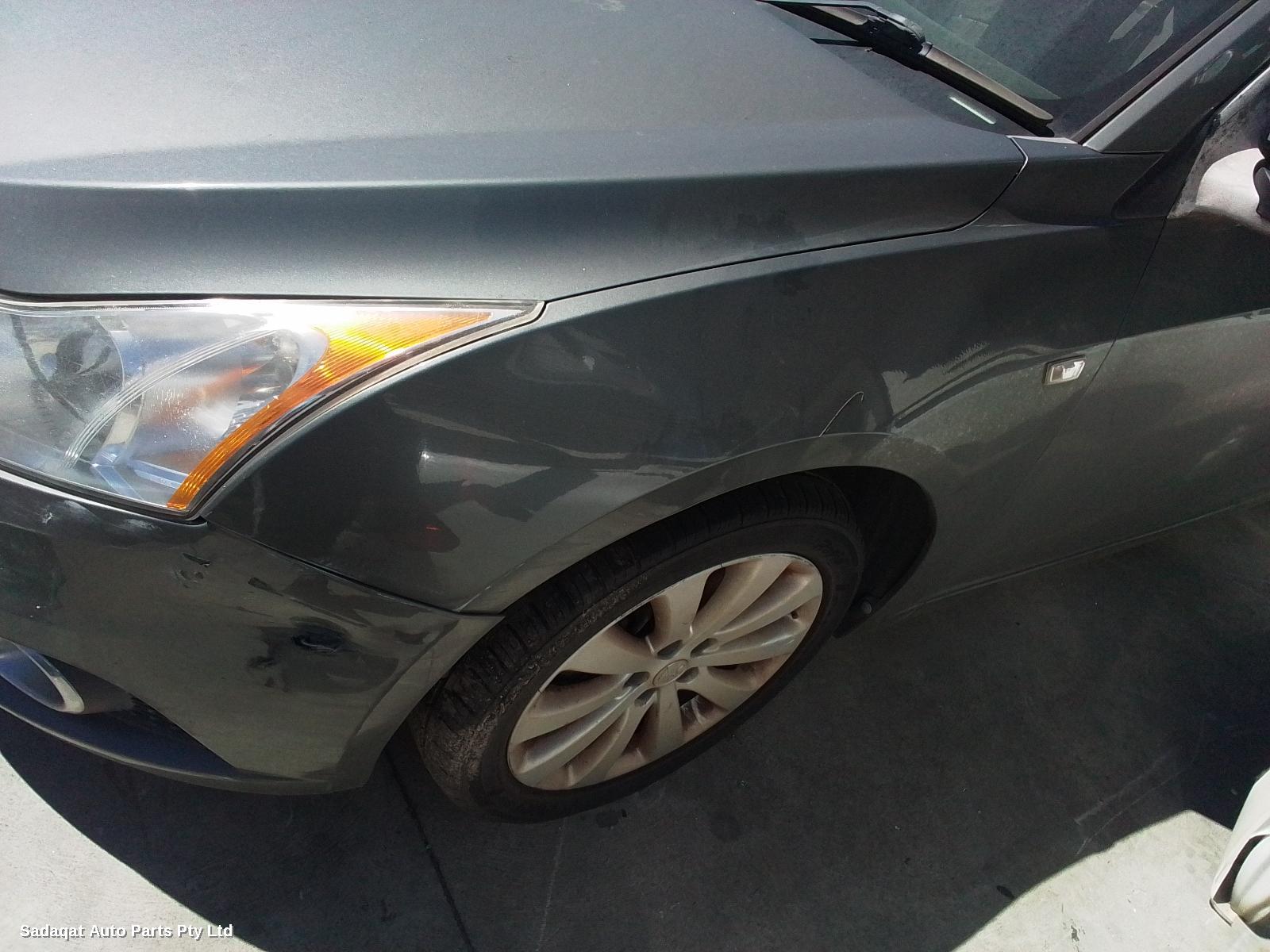 Holden Cruze Bonnet Lock/support