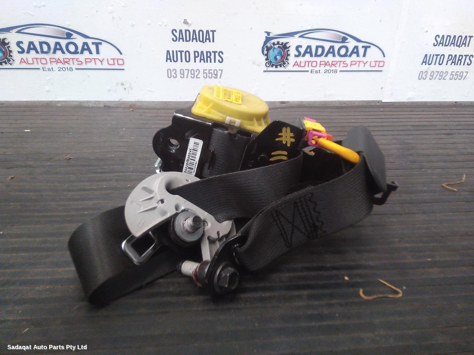 Kia Rio Seatbelt/stalk